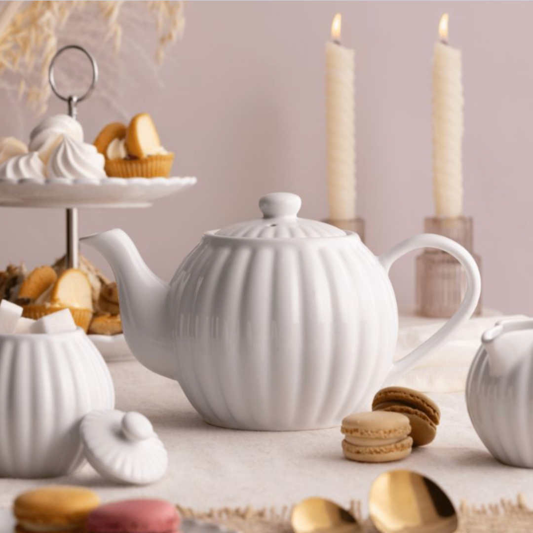 Rent: Shell Teapot
