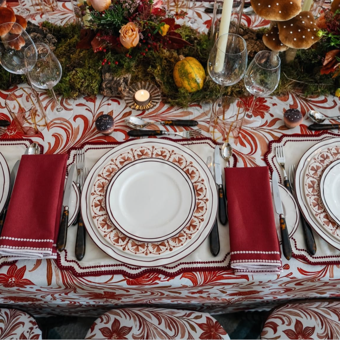 Rent: Siena Swirl Tablecloth