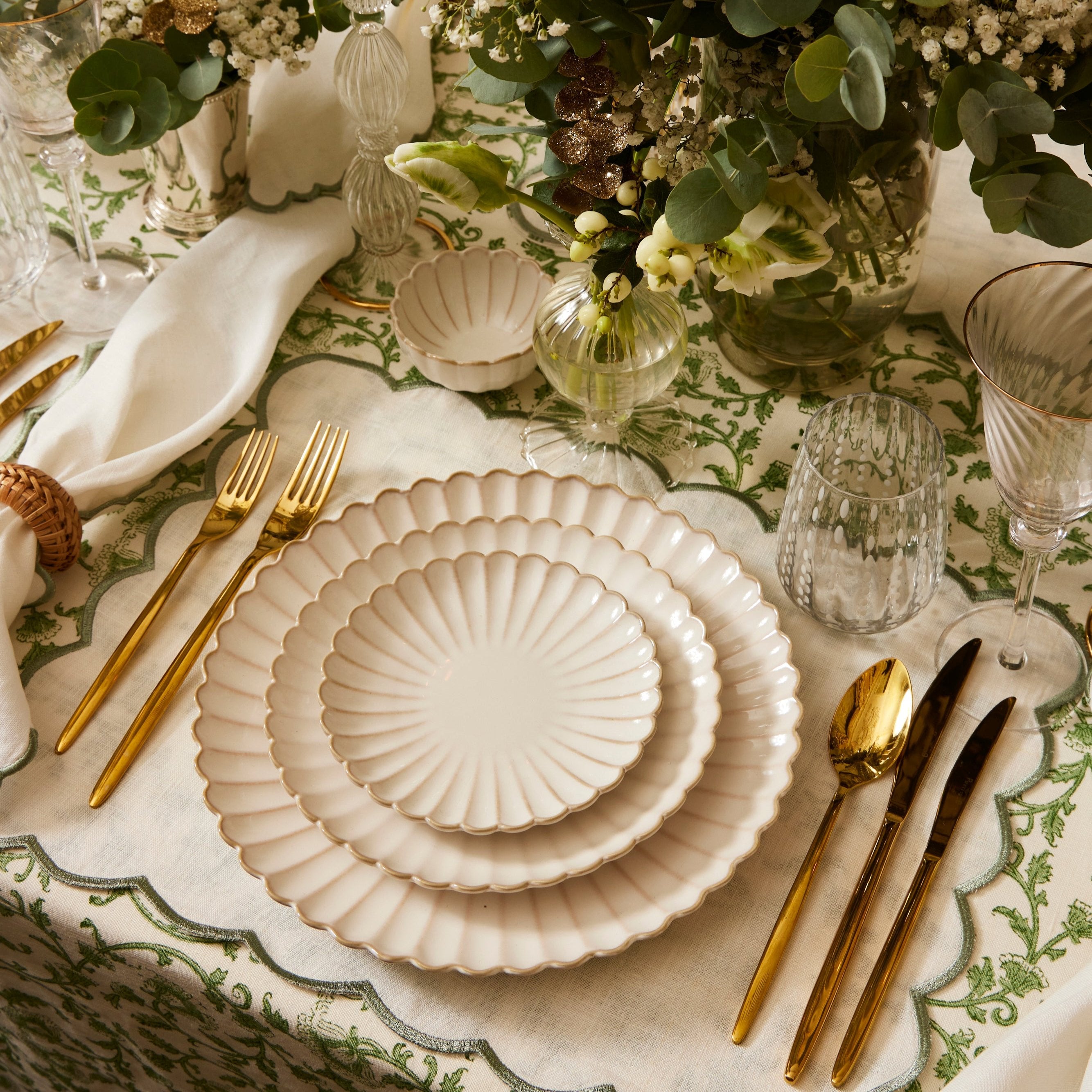 Rent: Shell Dessert (21cm)