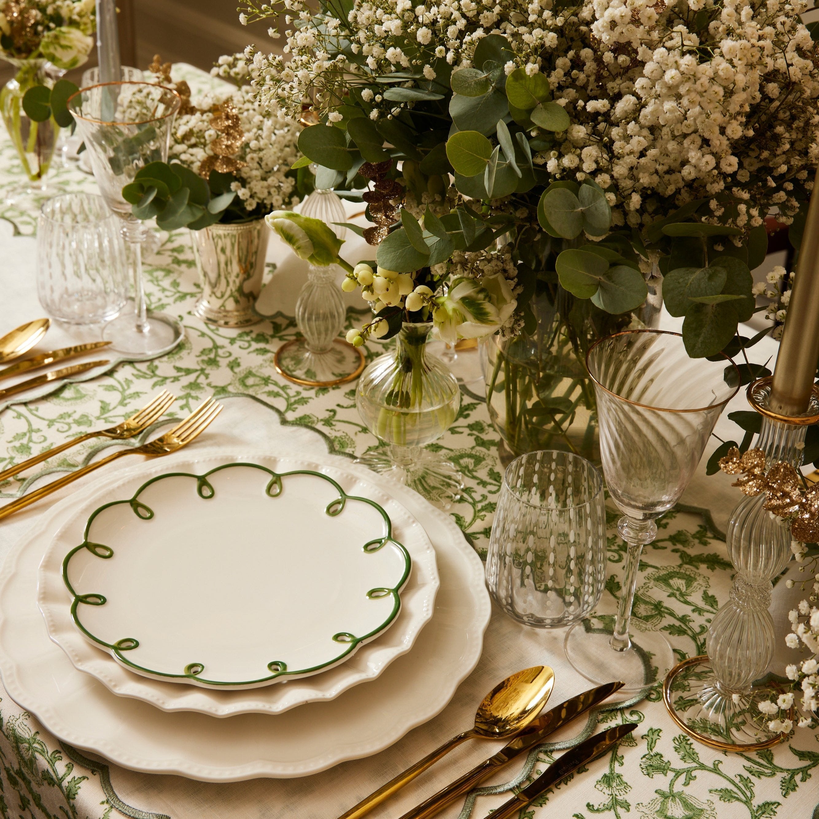 Rent: Green Colette Bread (20cm)