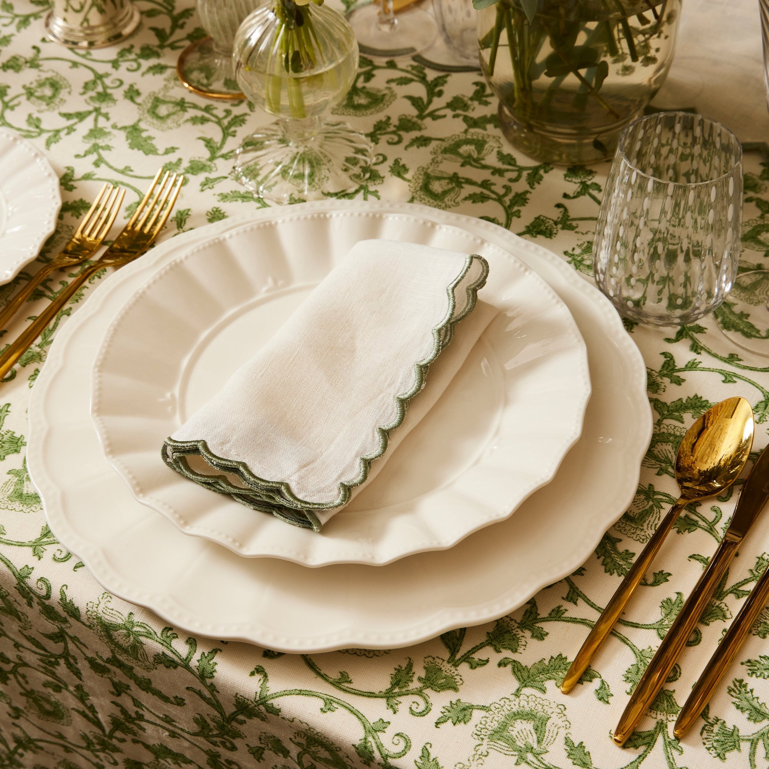 Rent: Ducale White Dessert (22cm)