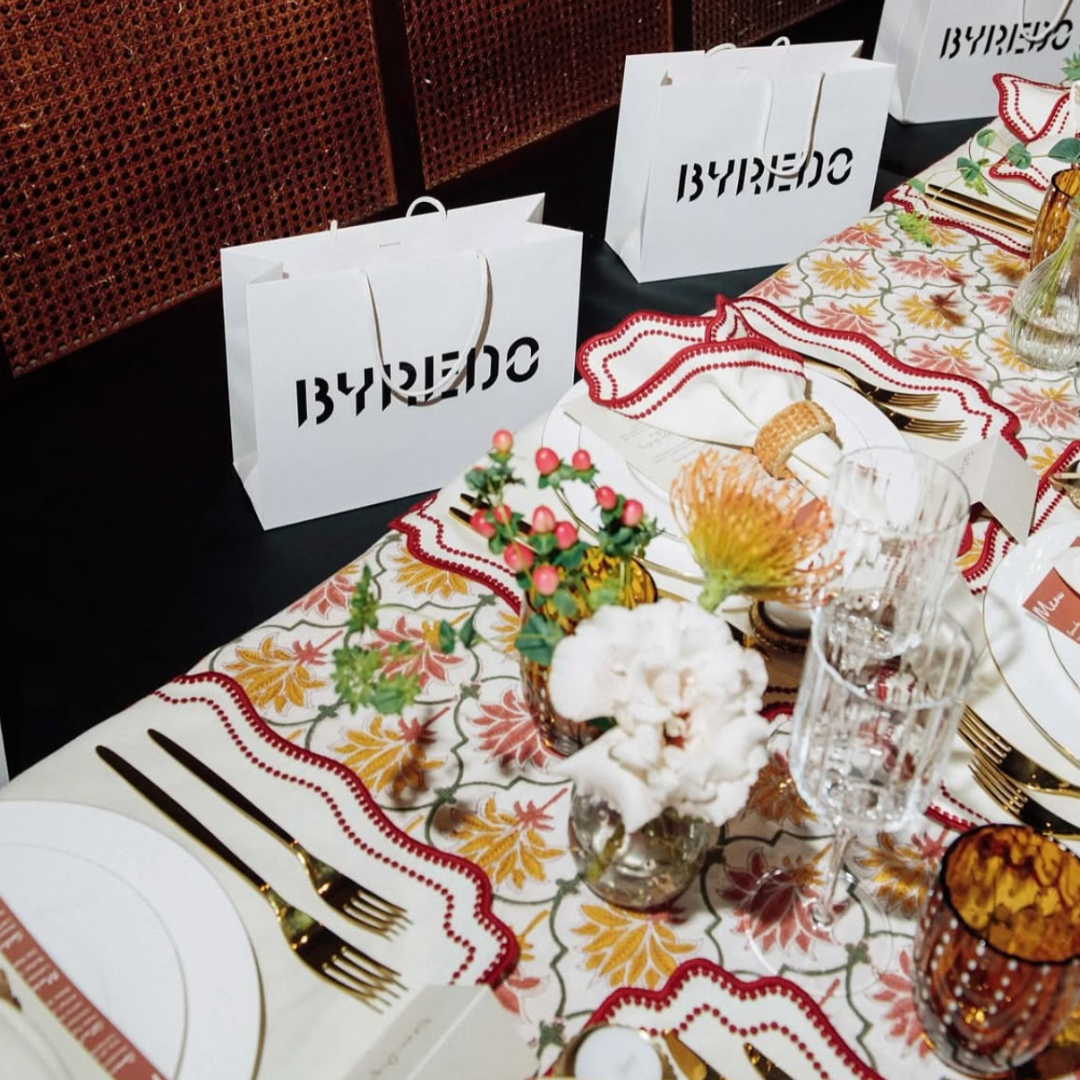 Rent: Ruby Placemat (43.5cm)