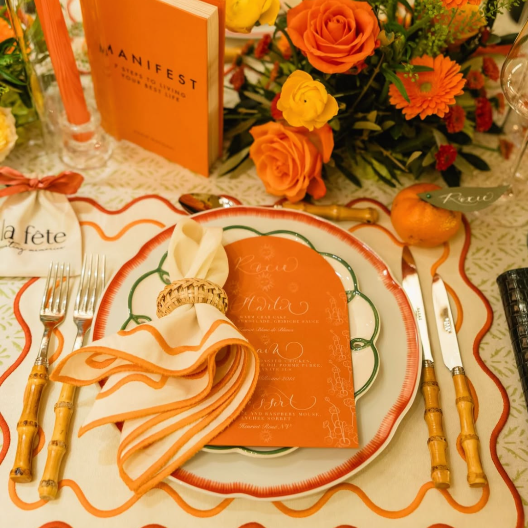 Rent: Wicker Napkin Holder