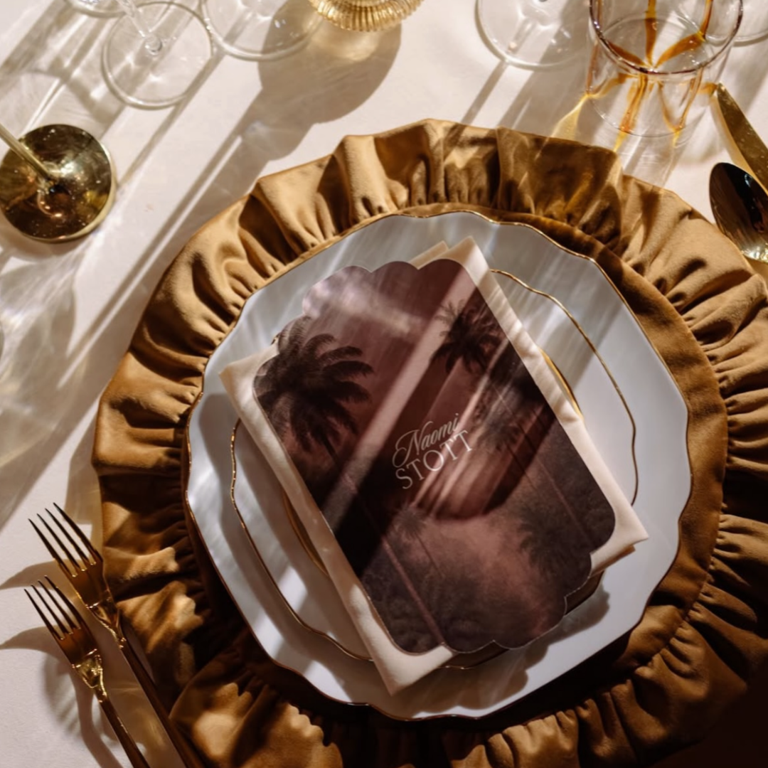 Rent: Vienna Gold Dinner (27cm)