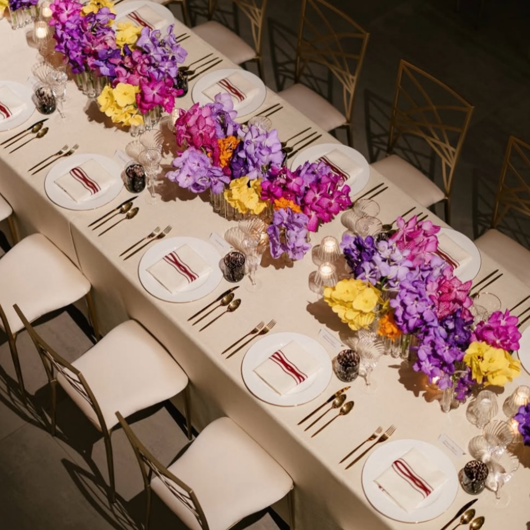 Rent: Selene Silver Charger (30.5cm)