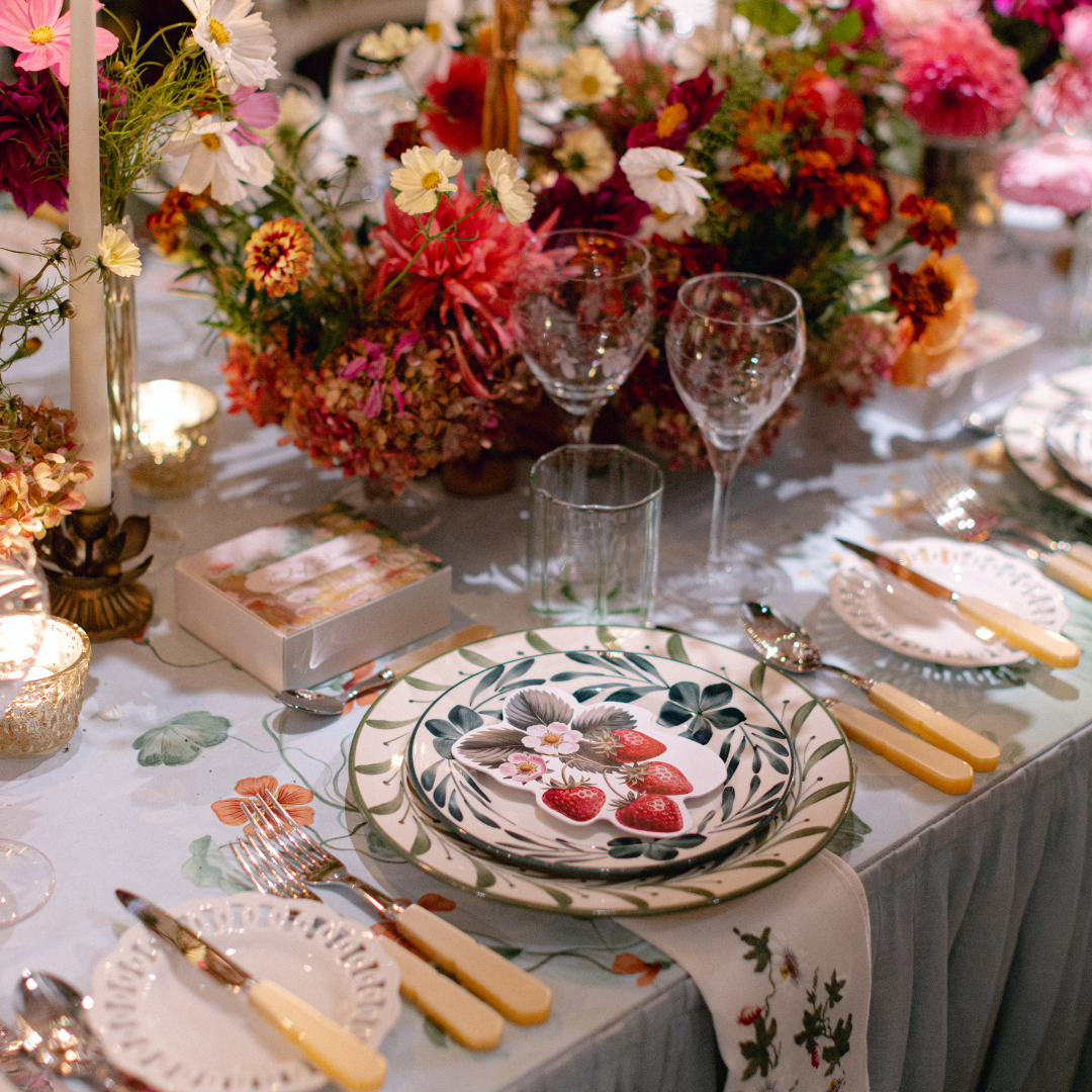 Rent: Aria Green Dinner (27.5cm)