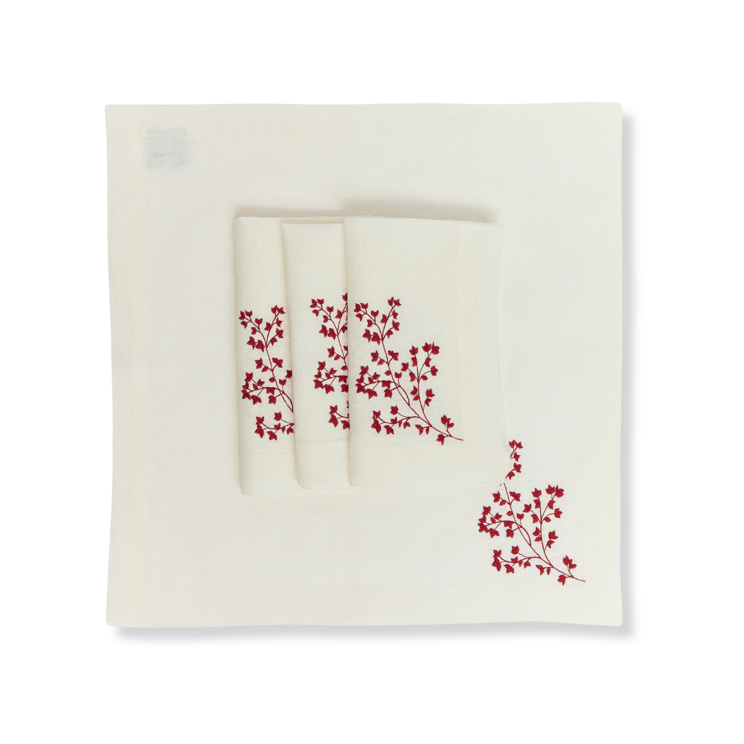 Rent: Victoria Red Napkin (40x40cm)