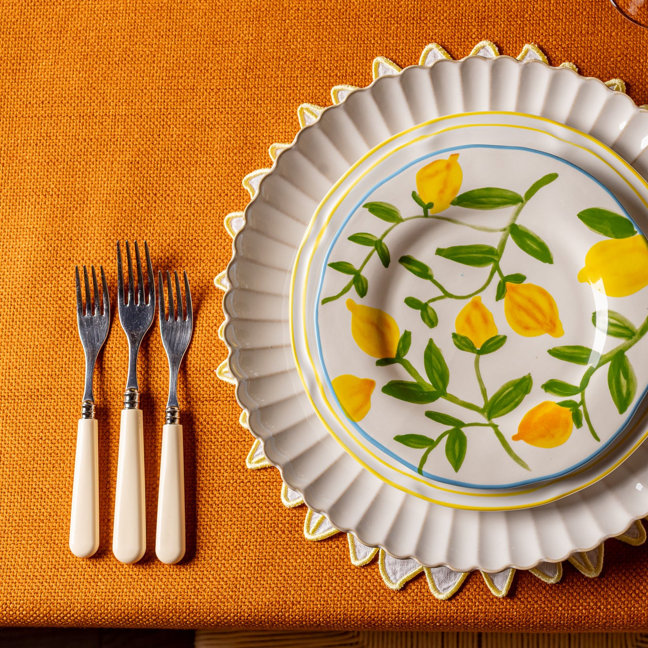 Rent: Helios Ivory Cutlery