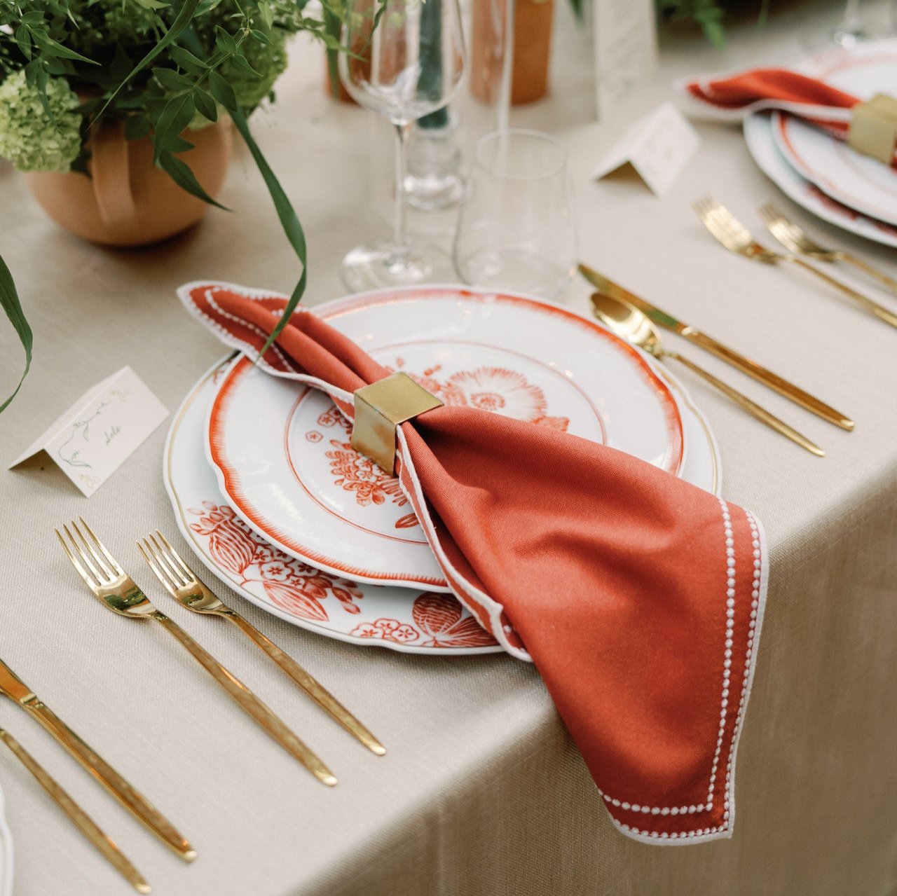 Rent: Burnt Orange Napkin (40x40cm)