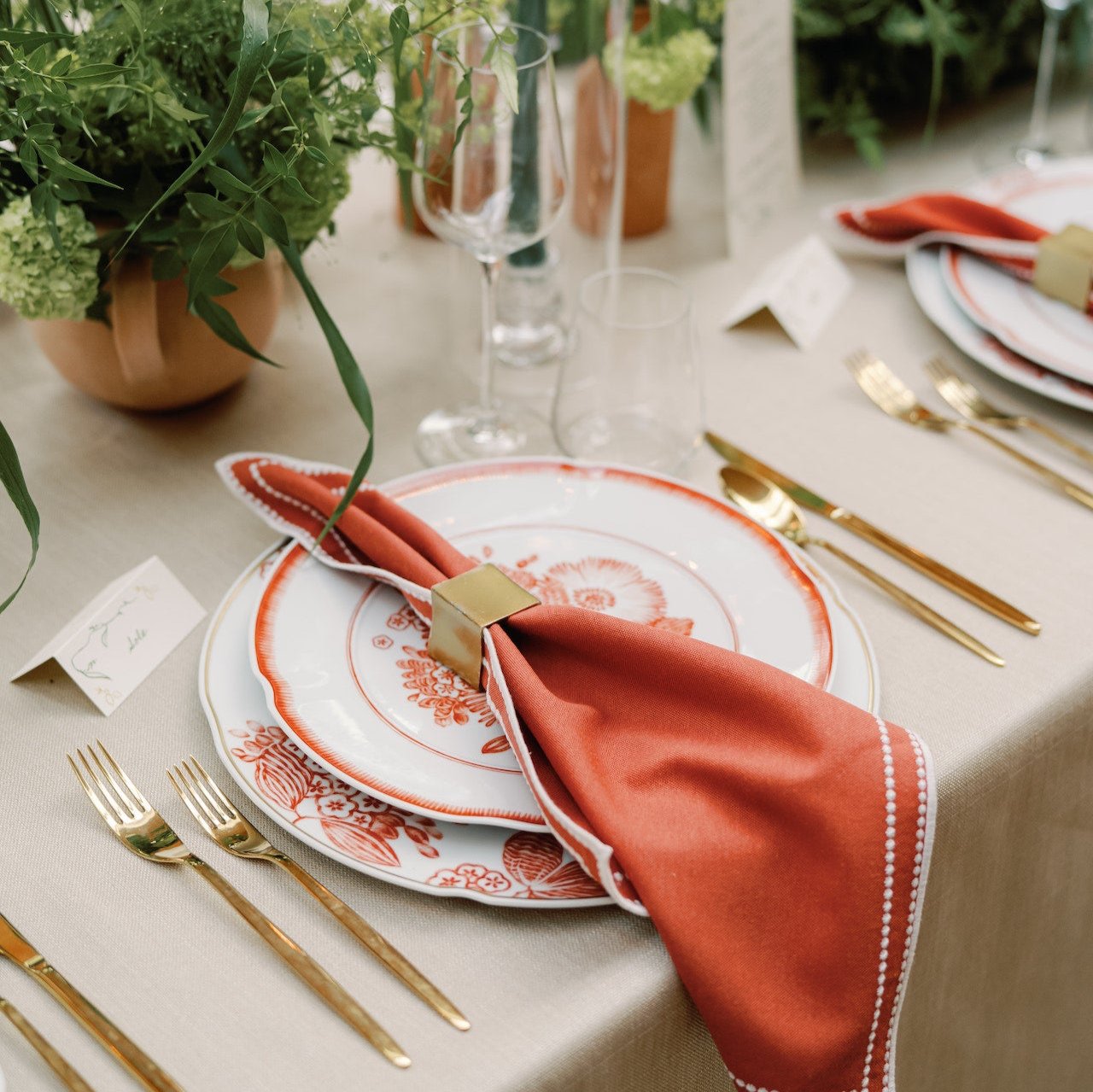 Rent: Margaux Gold By Day Cutlery