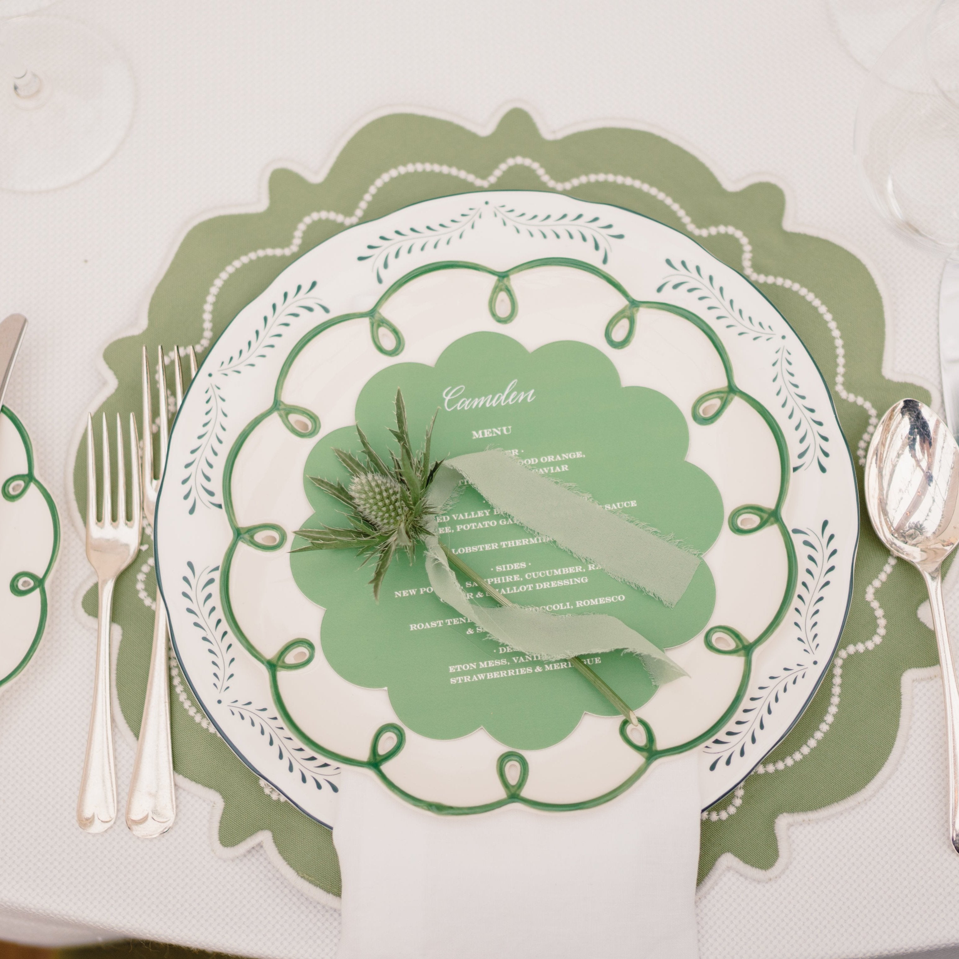 Rent: Green Swirl Edge Dessert (22cm)