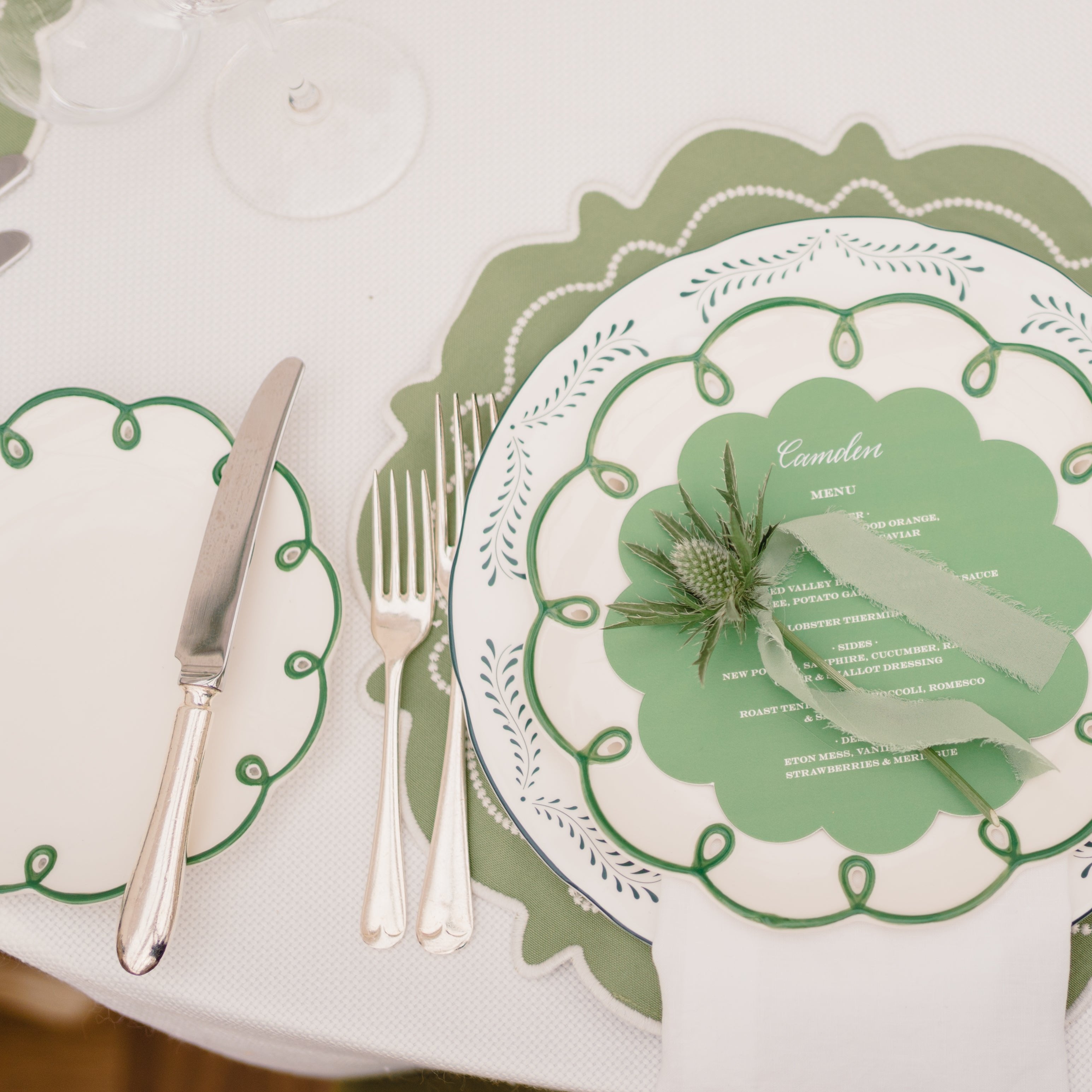 Rent: Green Swirl Edge Bread (20cm)