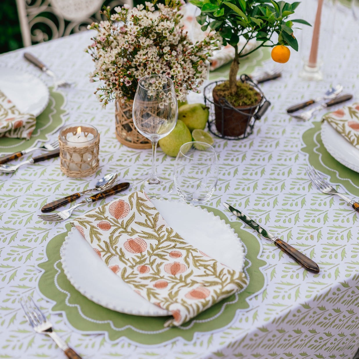 Rent: Abigail Green Placemat (40cm)
