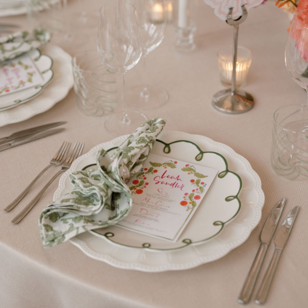 Rent: Lola Vine Napkin (50x50cm)