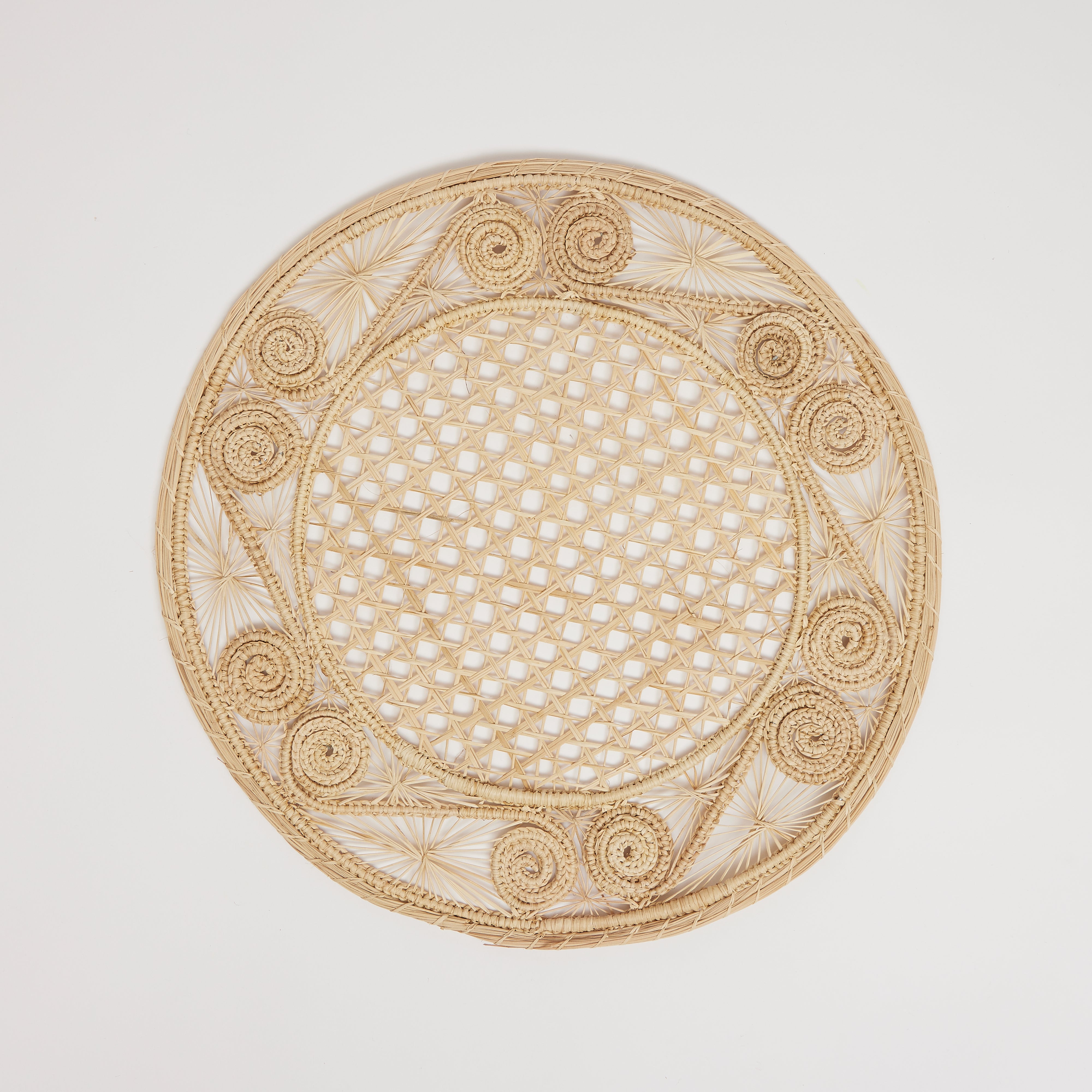 Rent: Swirl Wicker Placemat Natural