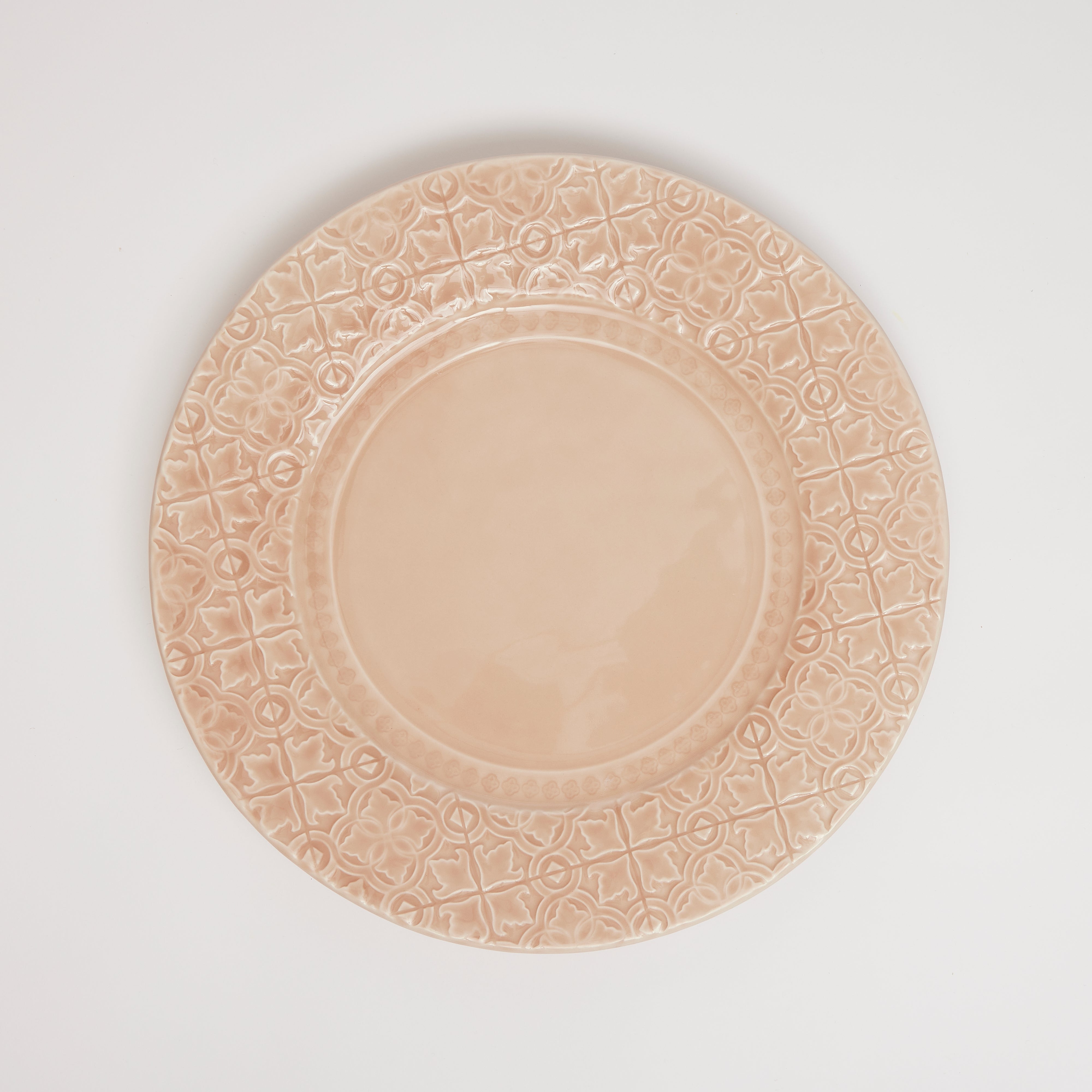 Rent: Portuguese Pink Dinner