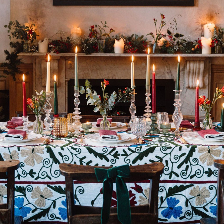 Noël Suzani Embroidered Tablecloth - 180x300cm