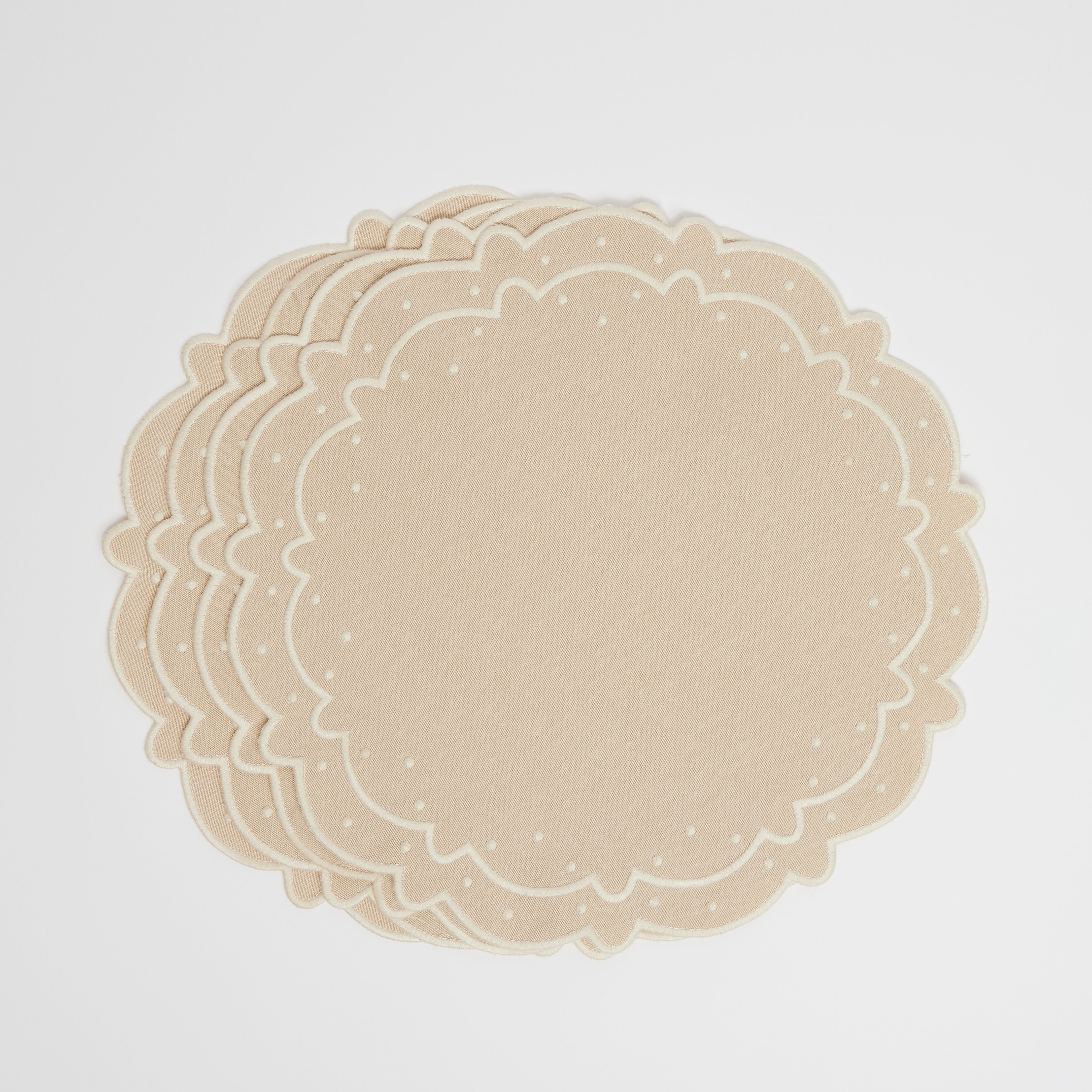 Rent: Margaux Oat Placemat