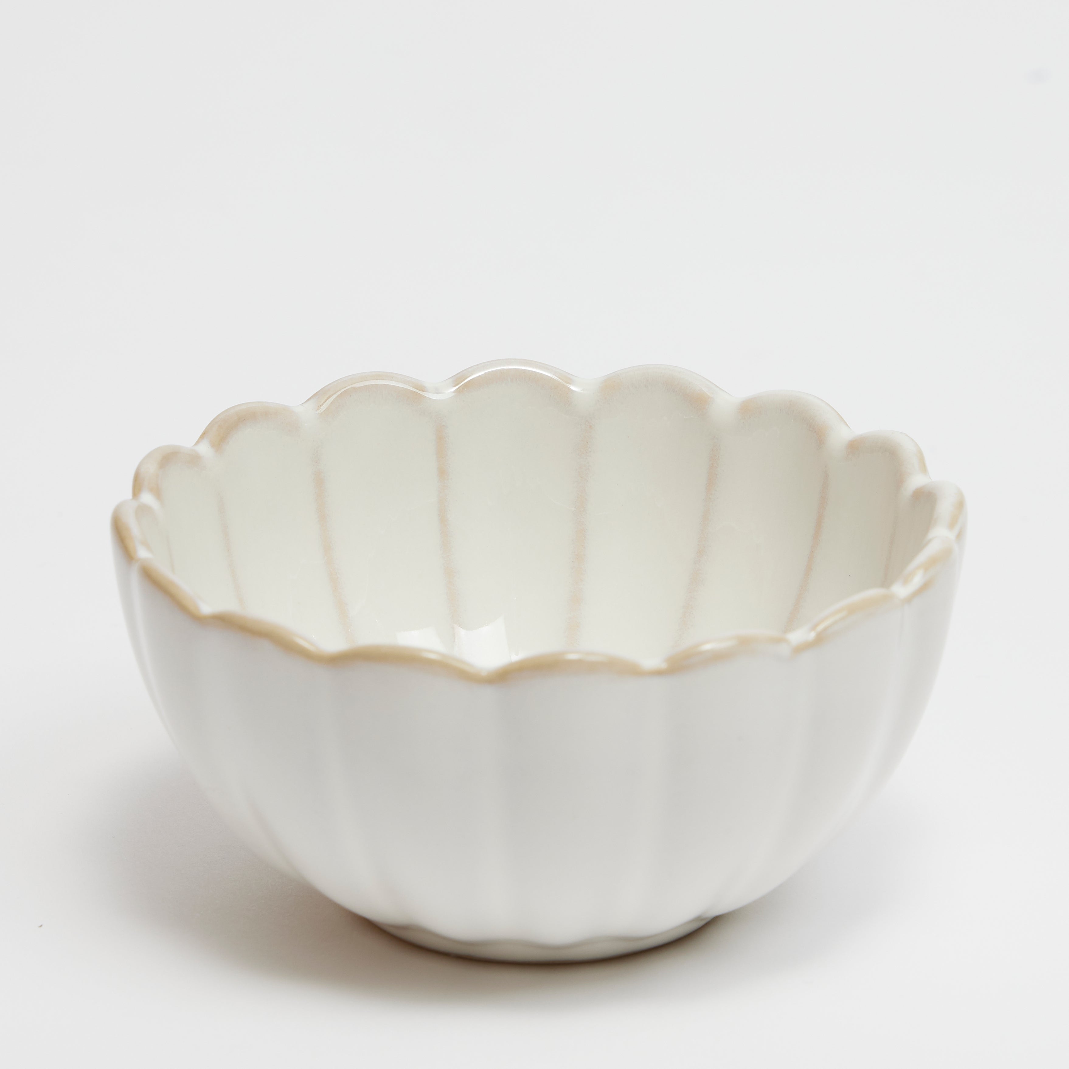 Rent: Shell Pinch Pot