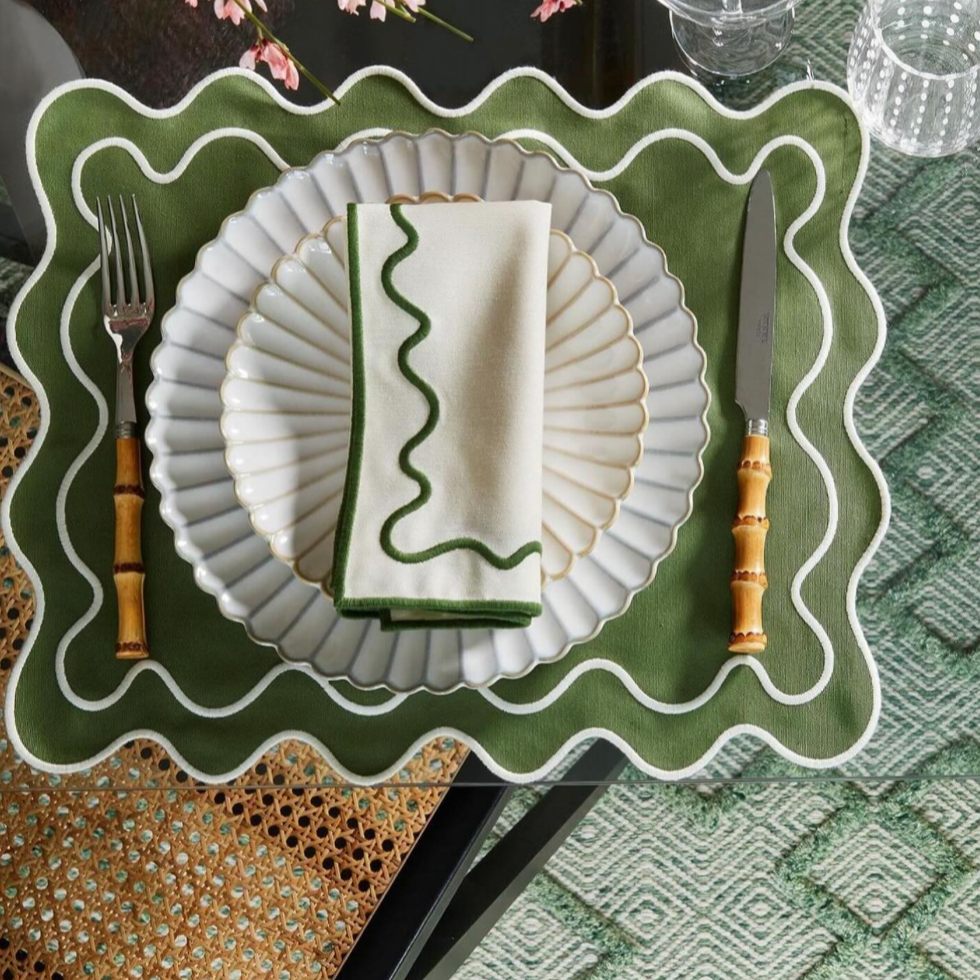 Rent: Meadow Green Napkin (40x40cm)