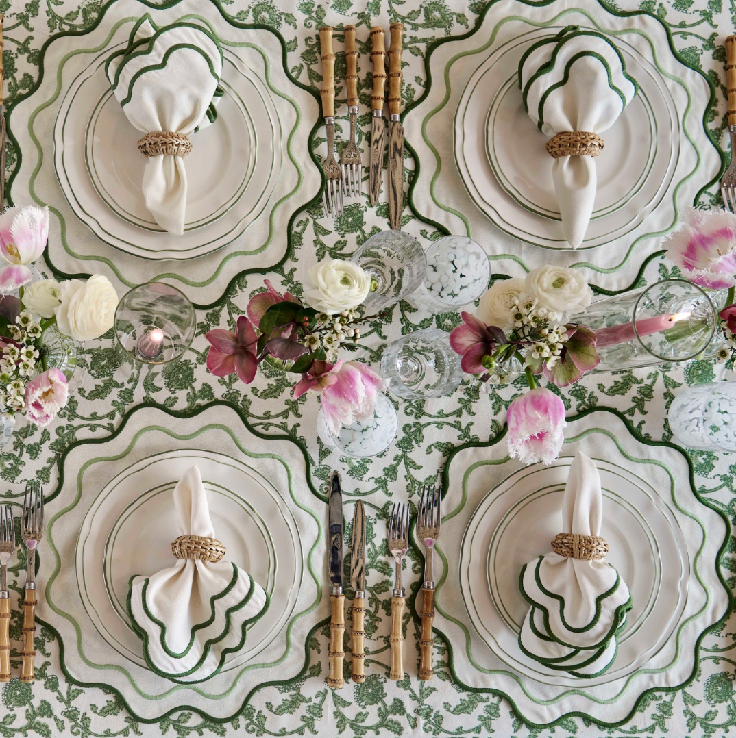 Embroidered Apple Napkins (Set of 4)