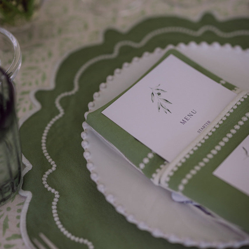 Rent: Abigail Green Placemat (40cm)