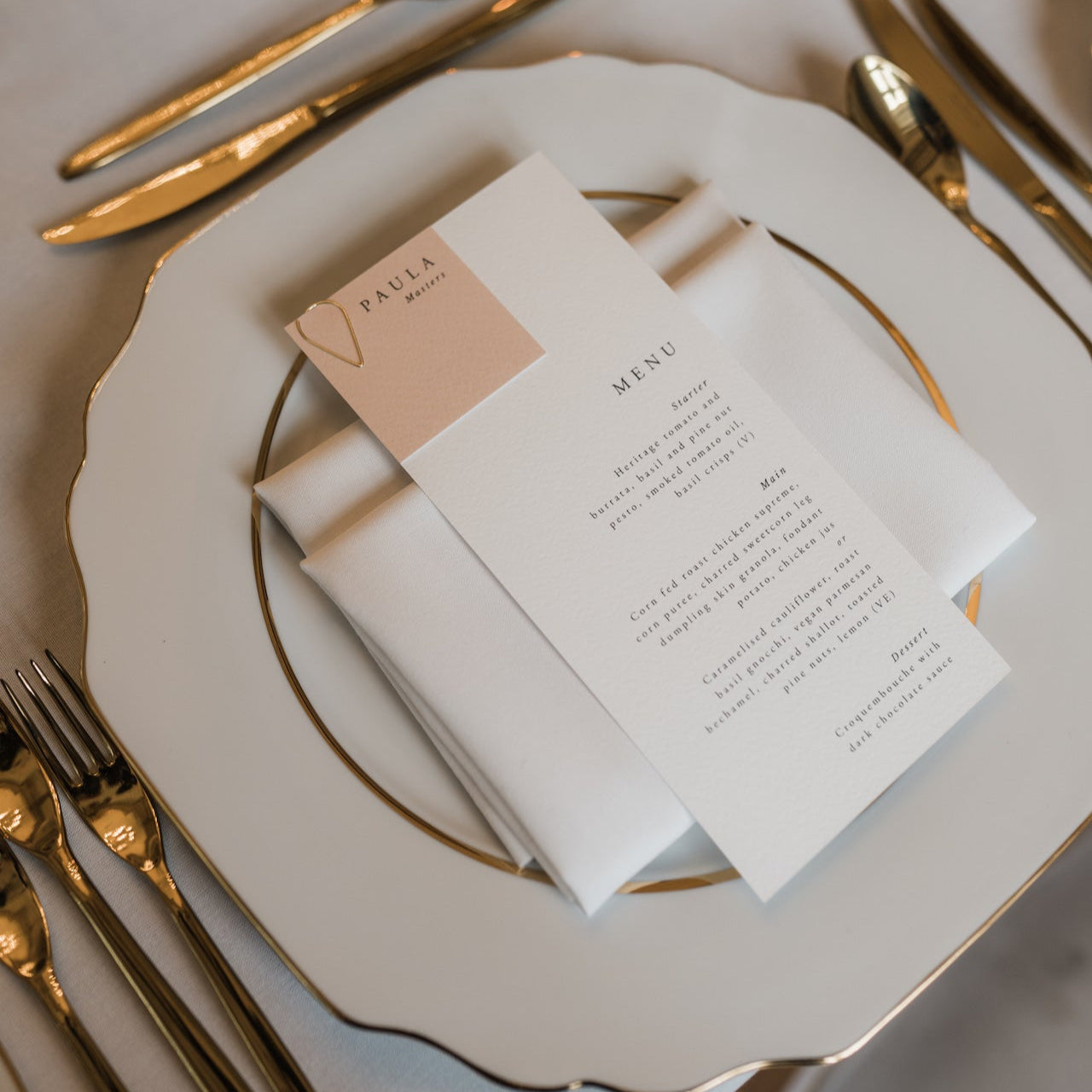 Rent: Vienna Gold Charger (32cm)