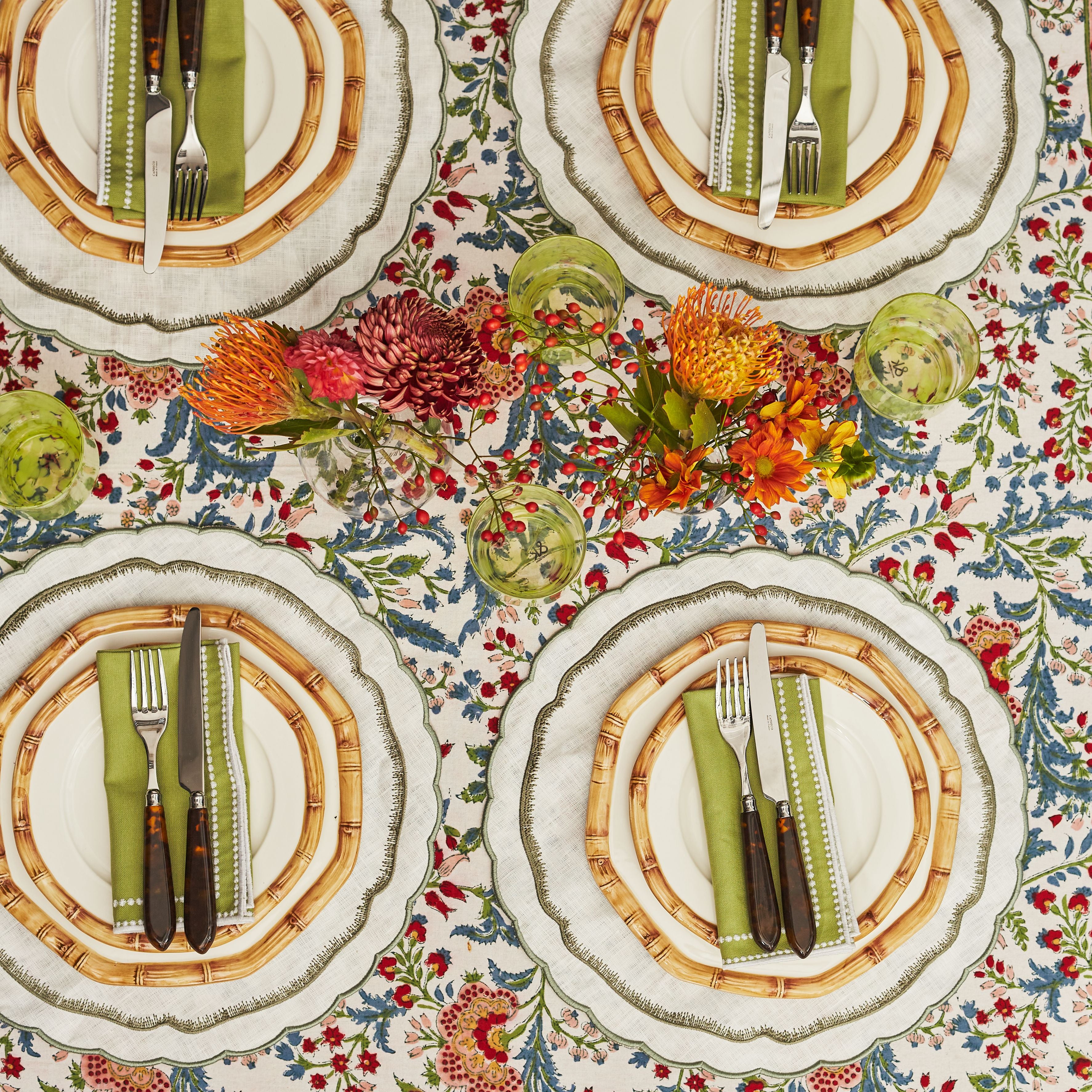 Rent: Safiya Green Placemat (42cm)