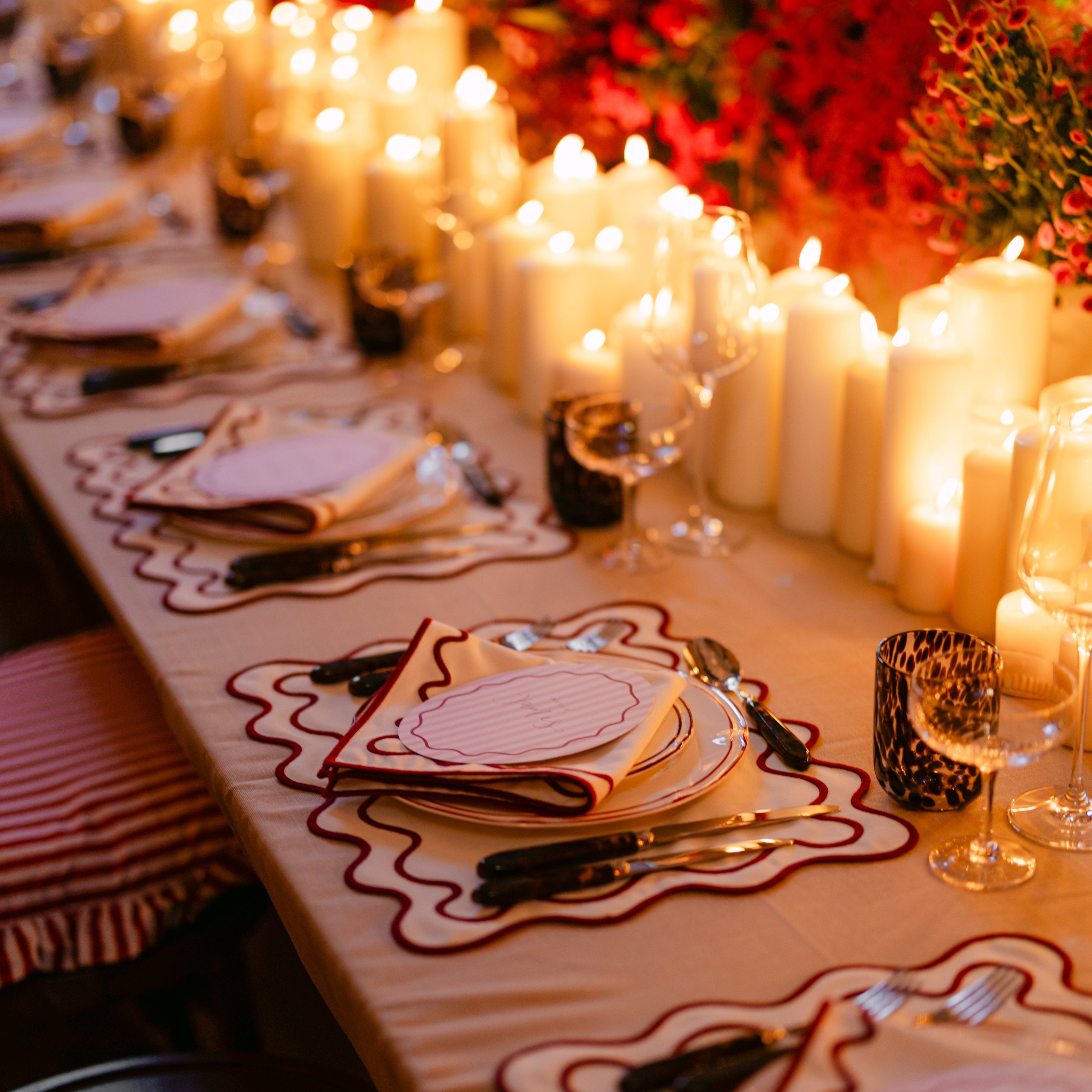 Rent: Scarlett Napkins