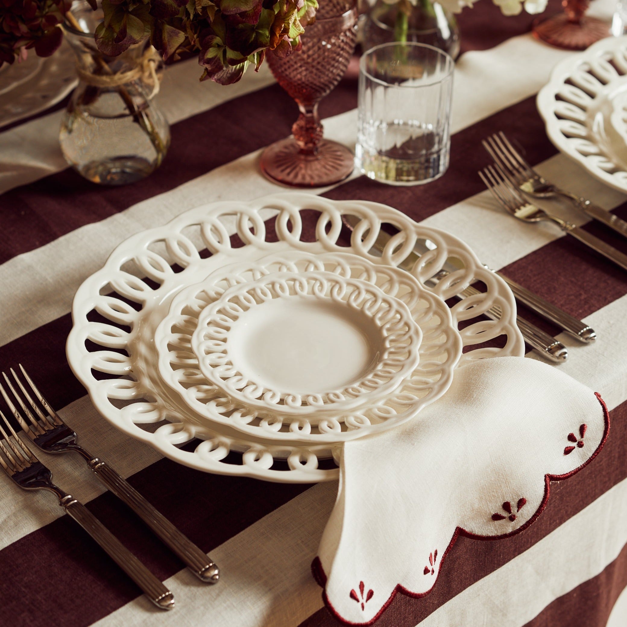 The Burgundy Stripe Tablecloth 150 x 300cm