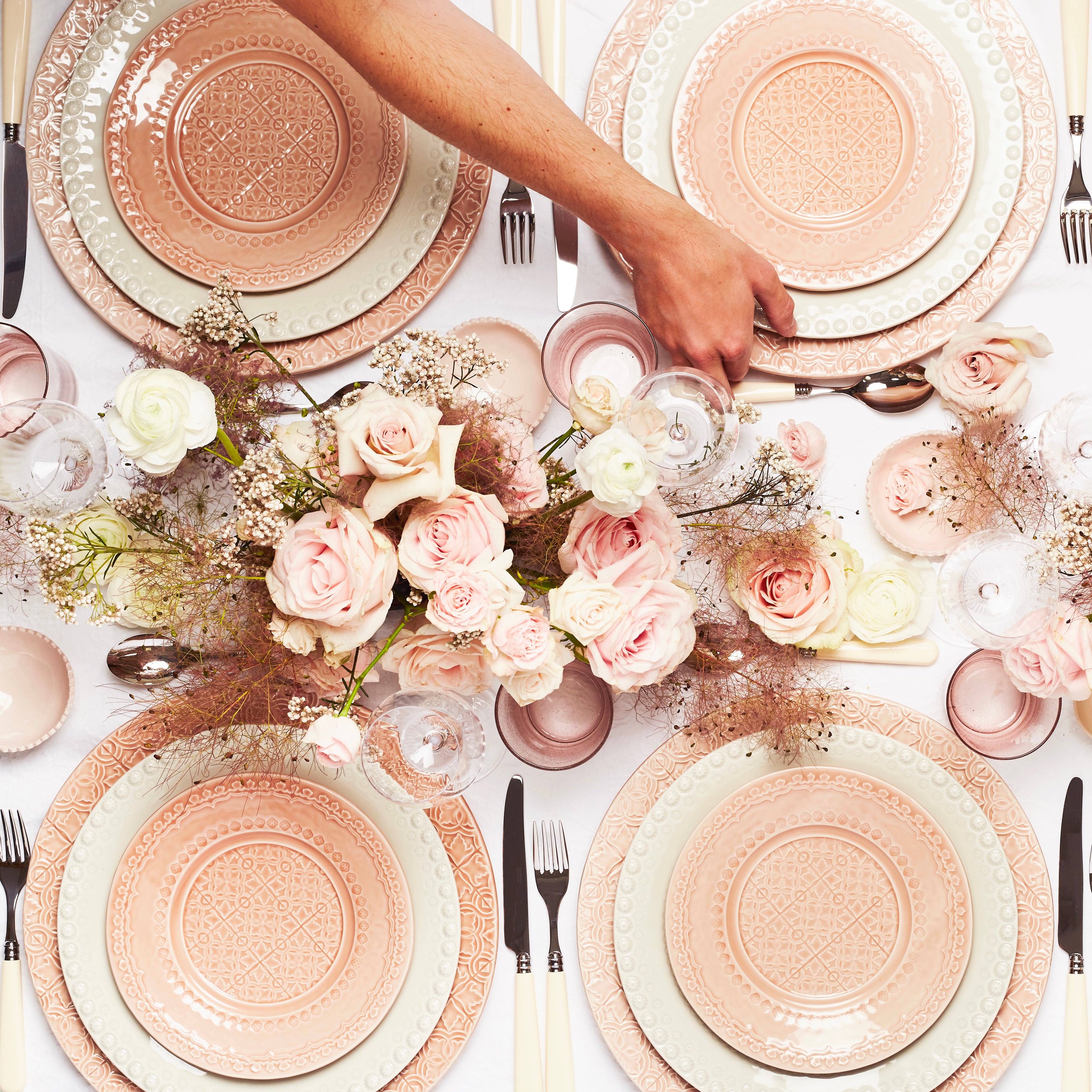 Rent: Portugese Pink Charger