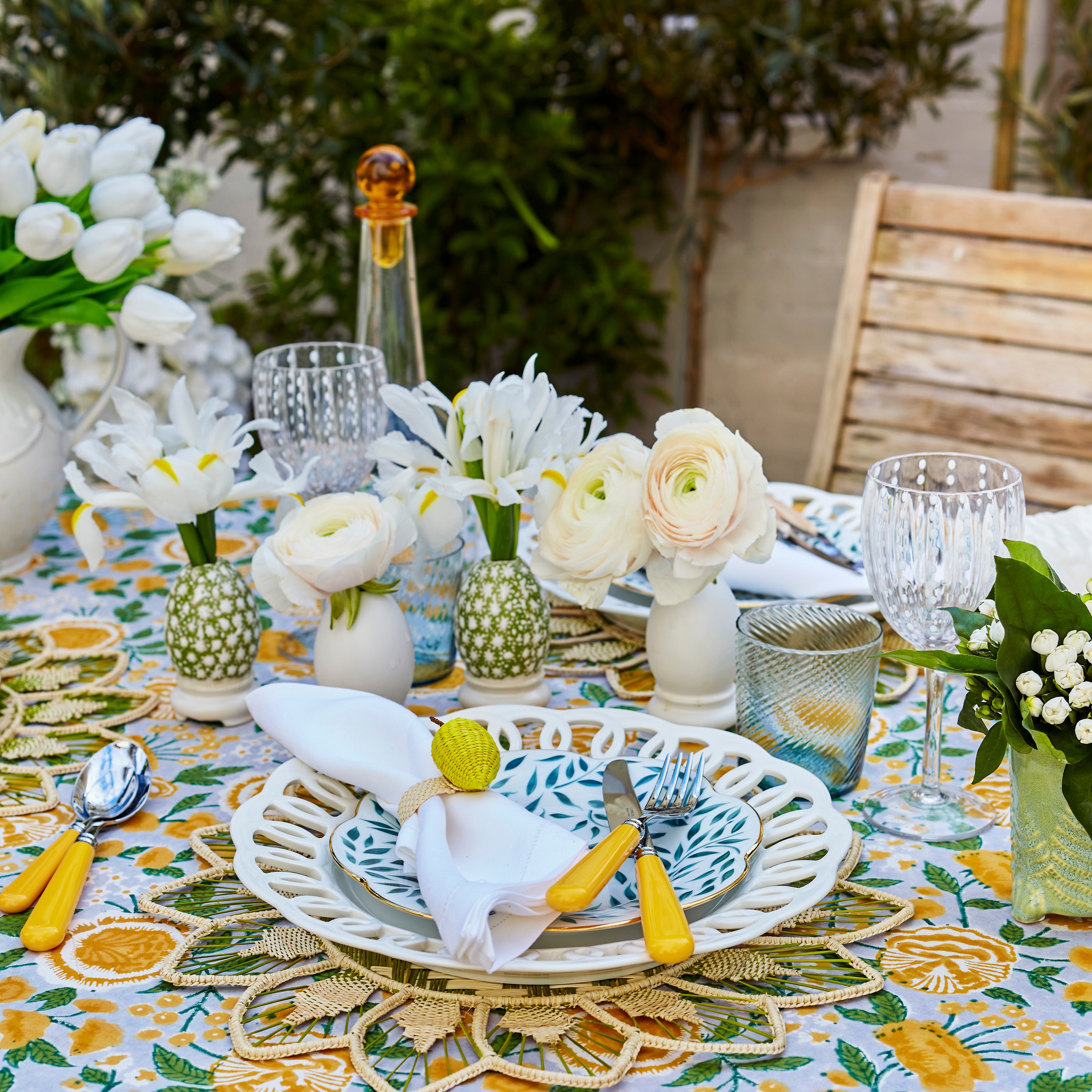 Rent: Green & Gold Leaves Dessert (21cm)