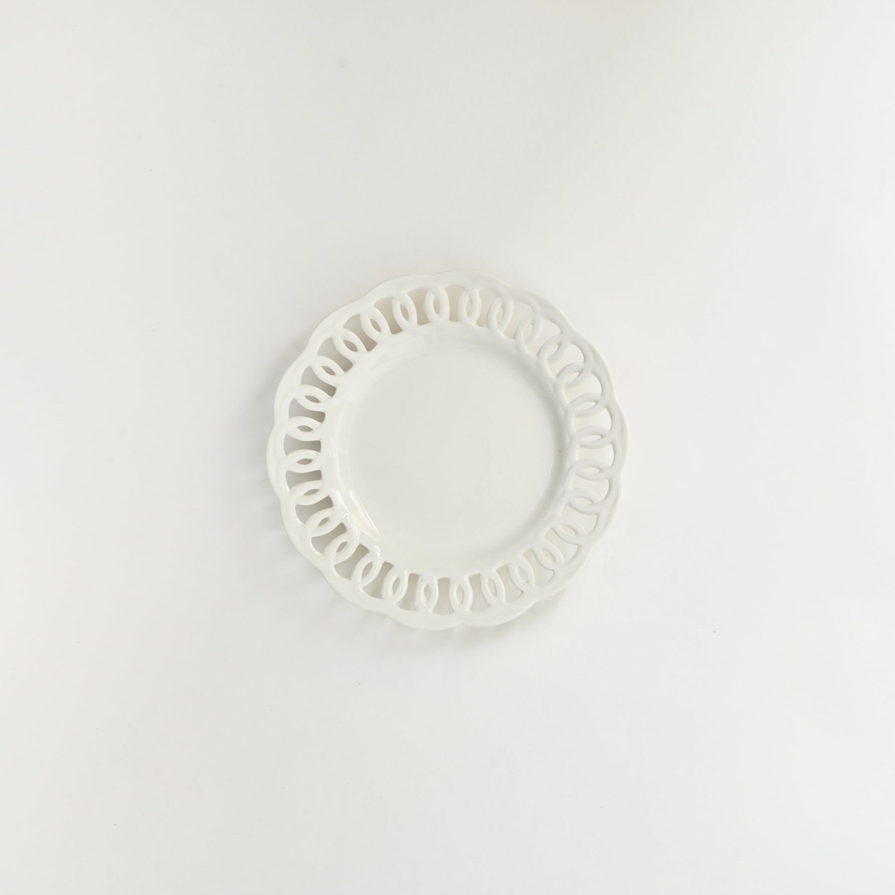 Rent: Lattice White Set From