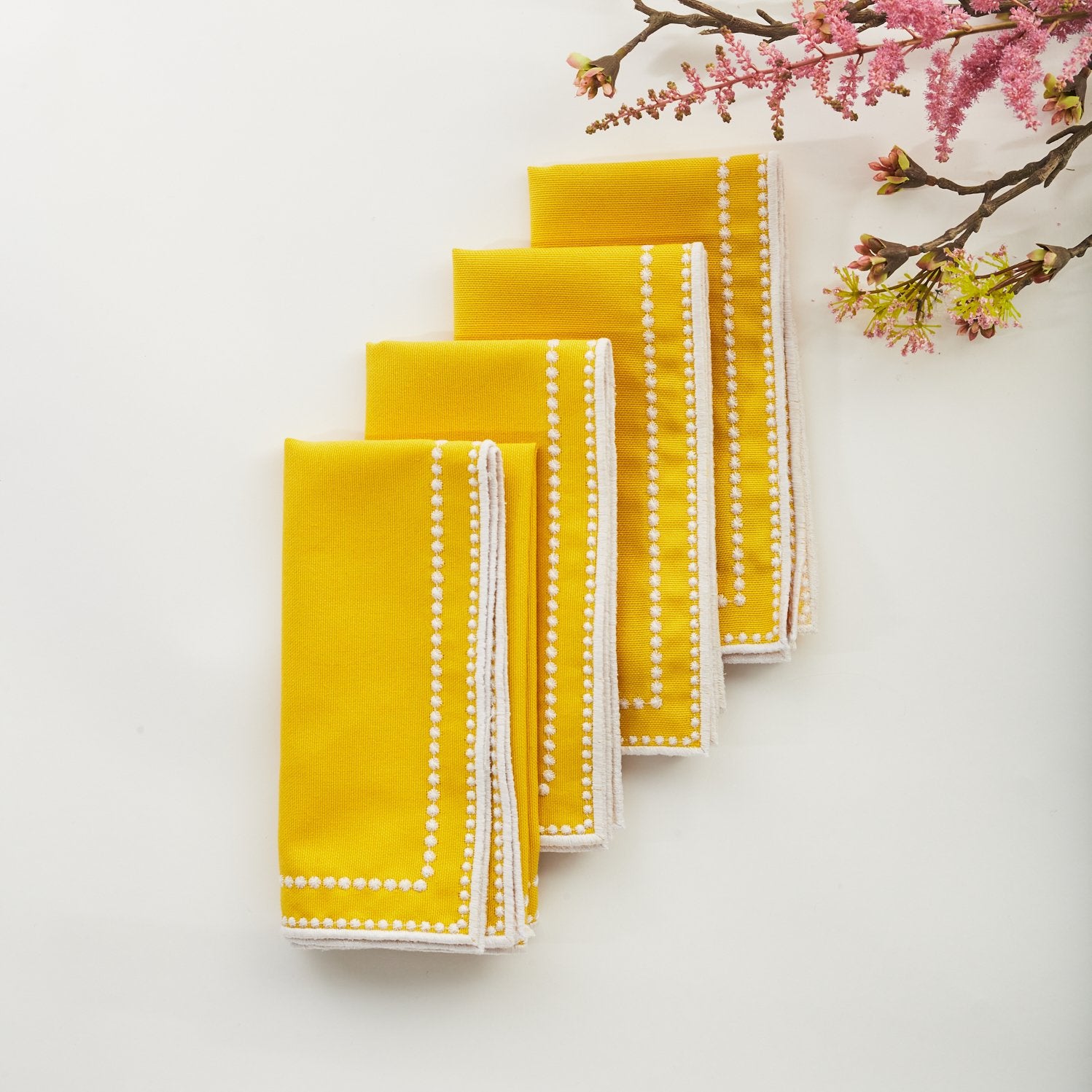 Rent: Daisy Yellow Napkin