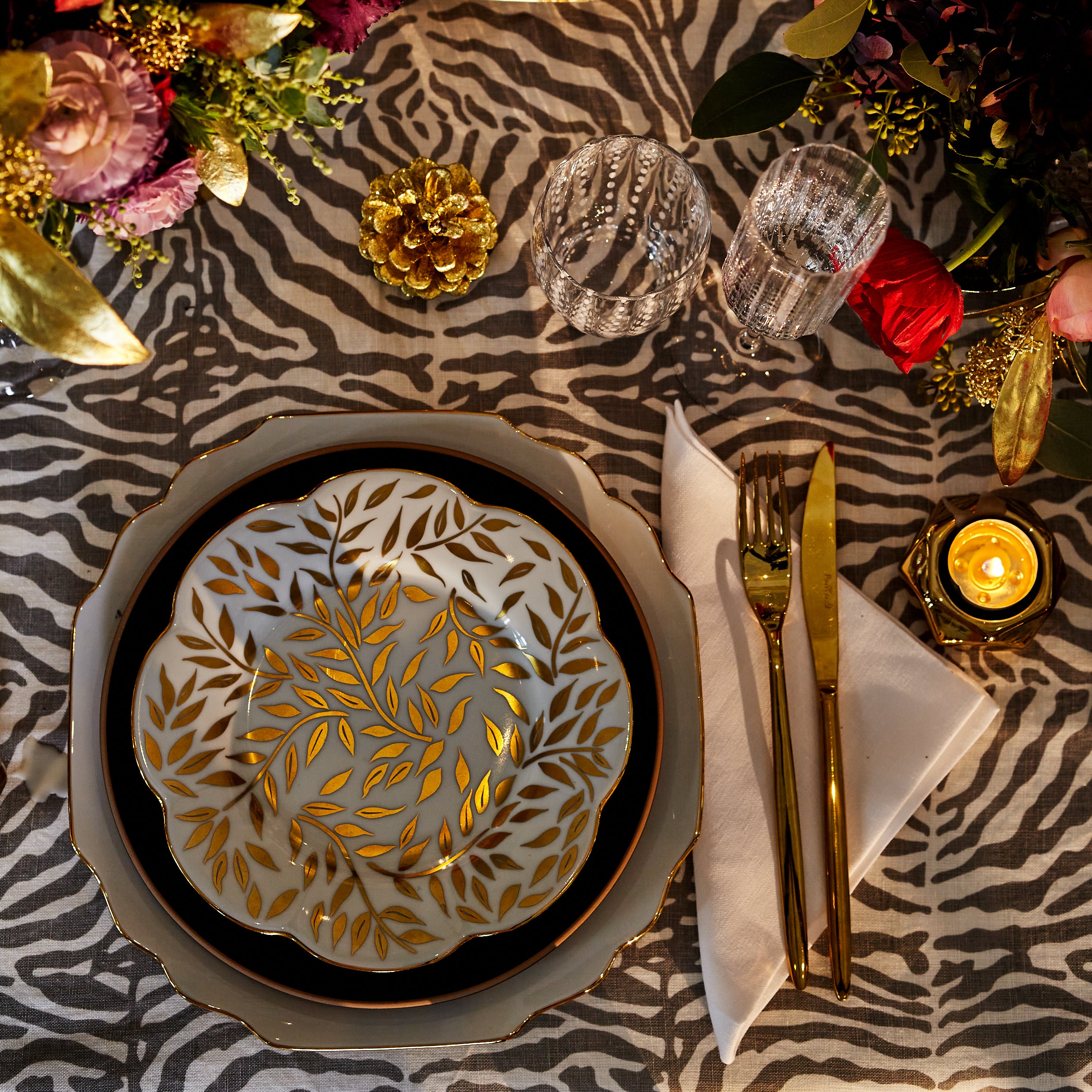 Rent: Nero Dessert (20cm)