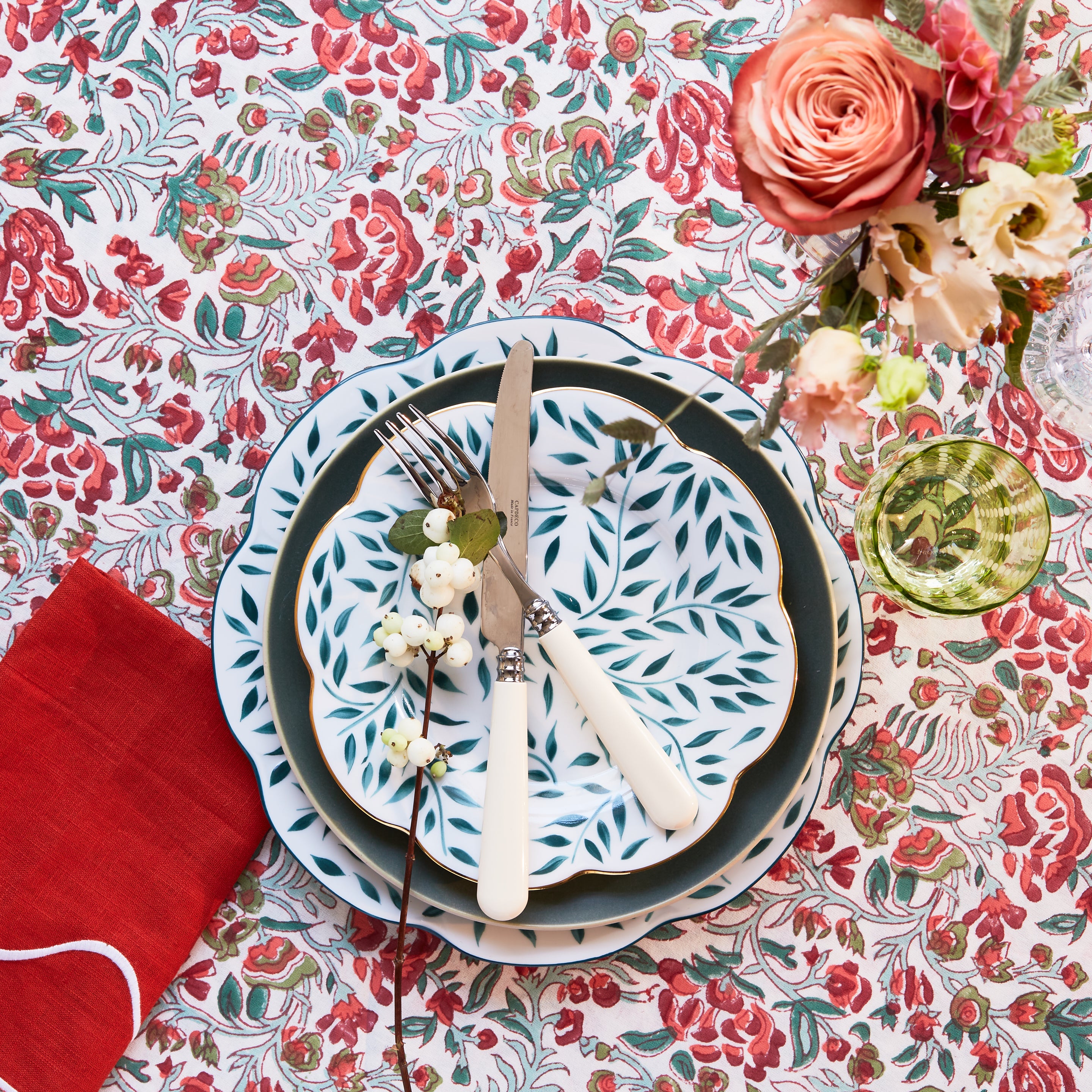 Rent: Green & Gold Leaves Dinner (28cm)