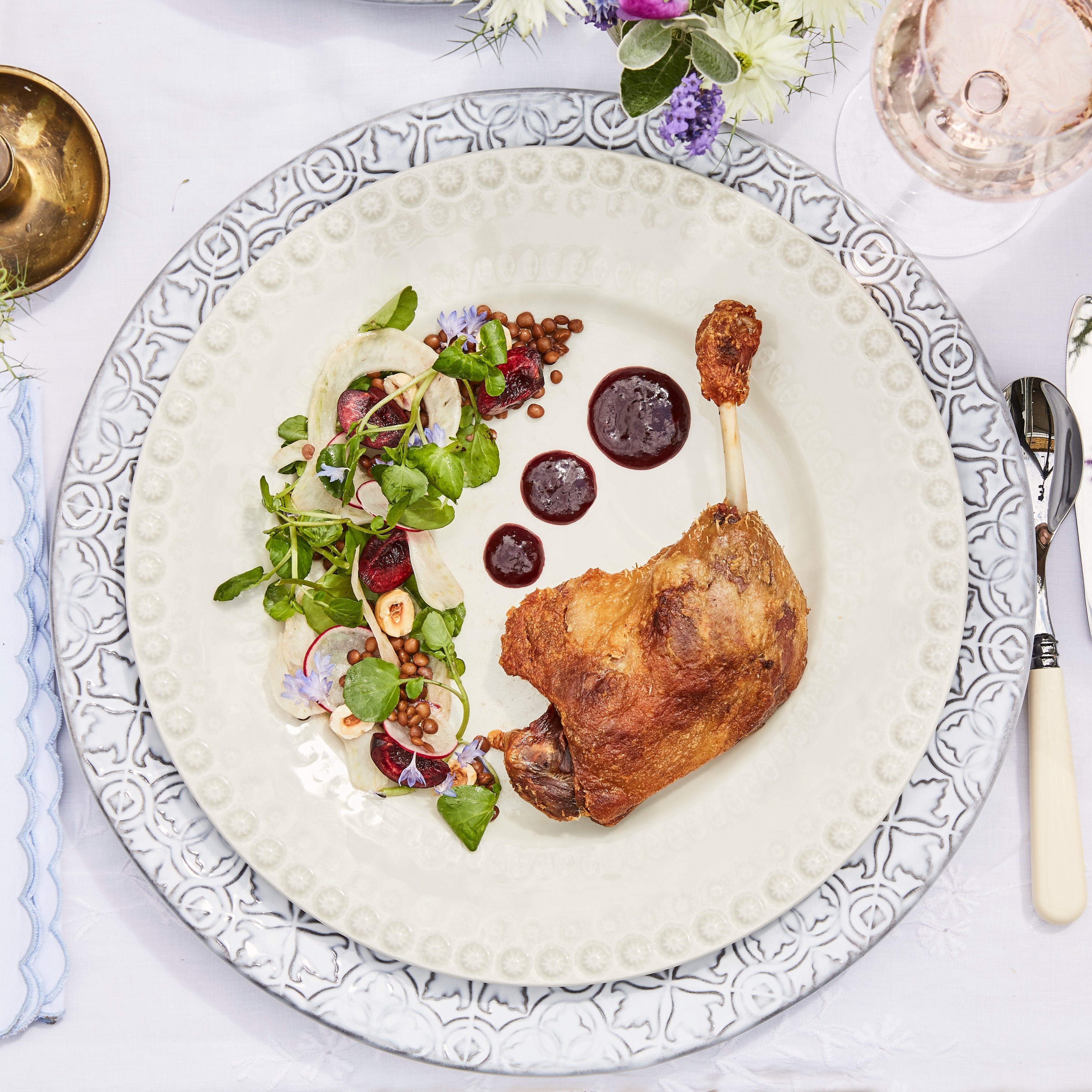 Rent: Fantasia Off White Dinner