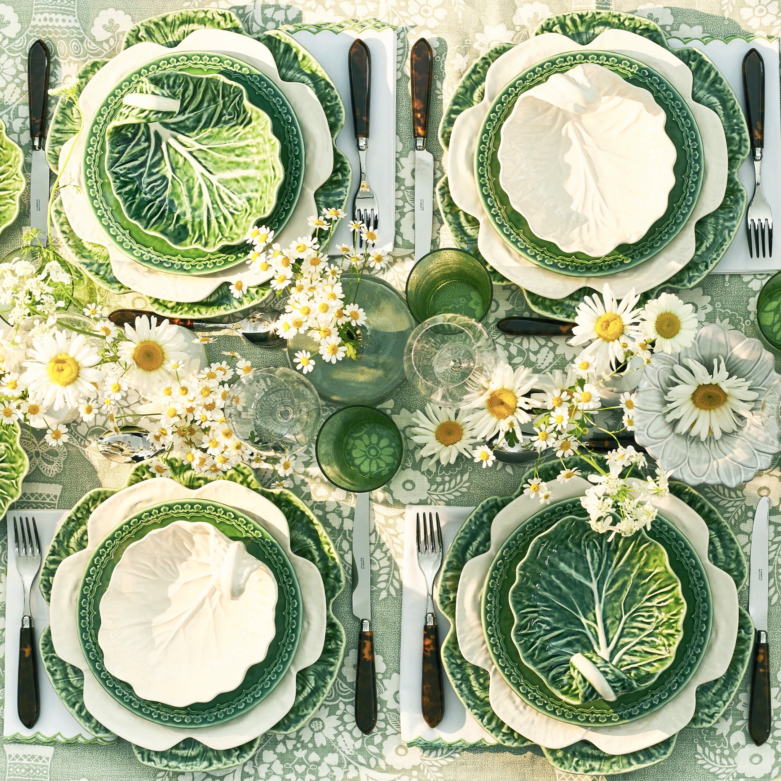Rent: Green Cabbage Leaf Charger (30cm)