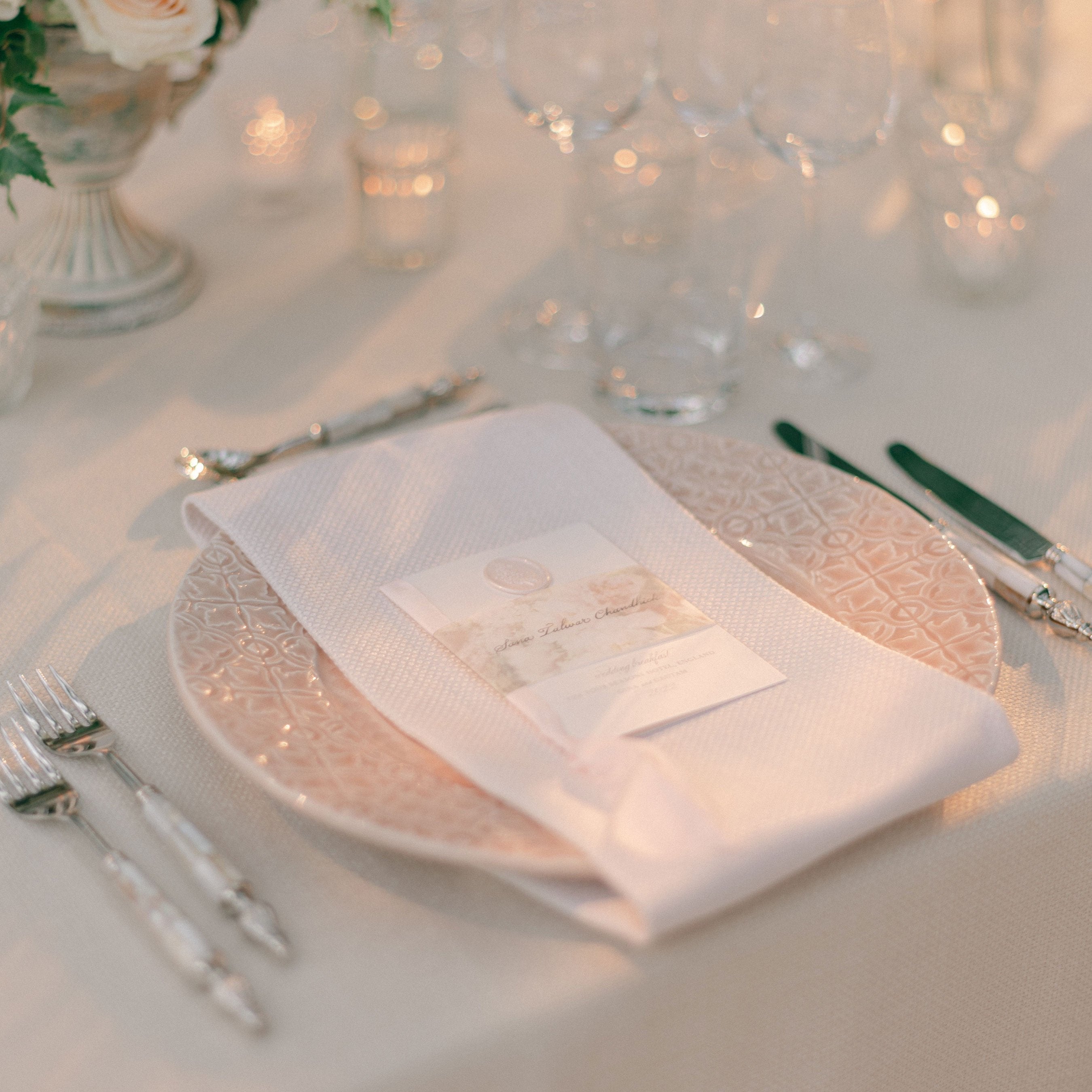 Rent: Portugese Pink Charger