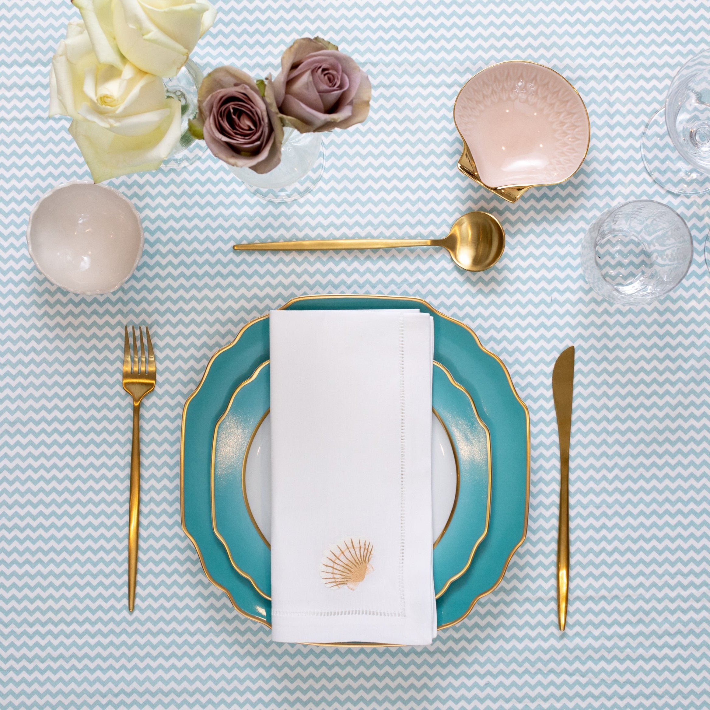 Rent: Tiny Pink Shell Bisque Bowl (6.4cm)