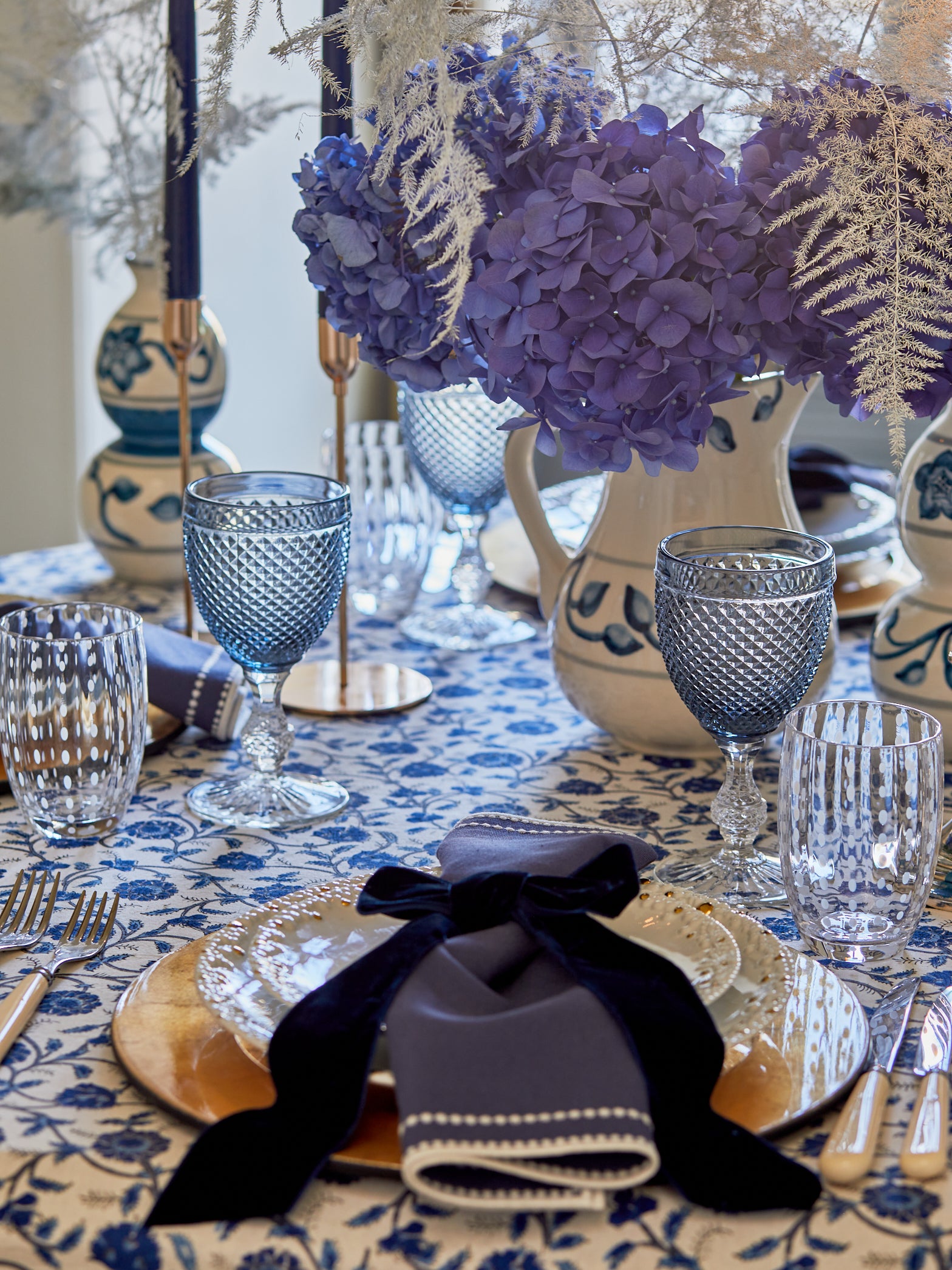 The Blue Petals - Look