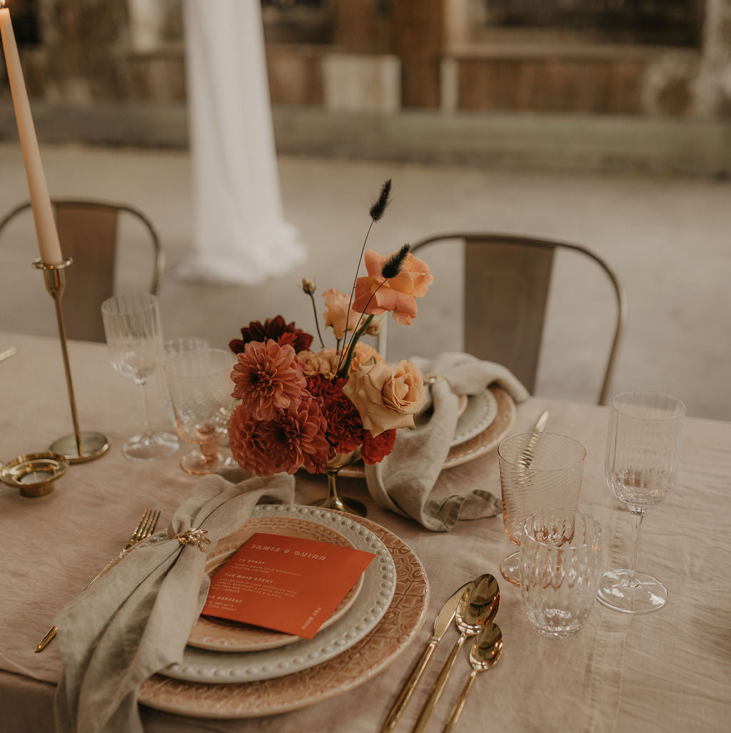 Rent: Fantasia Off White Dinner