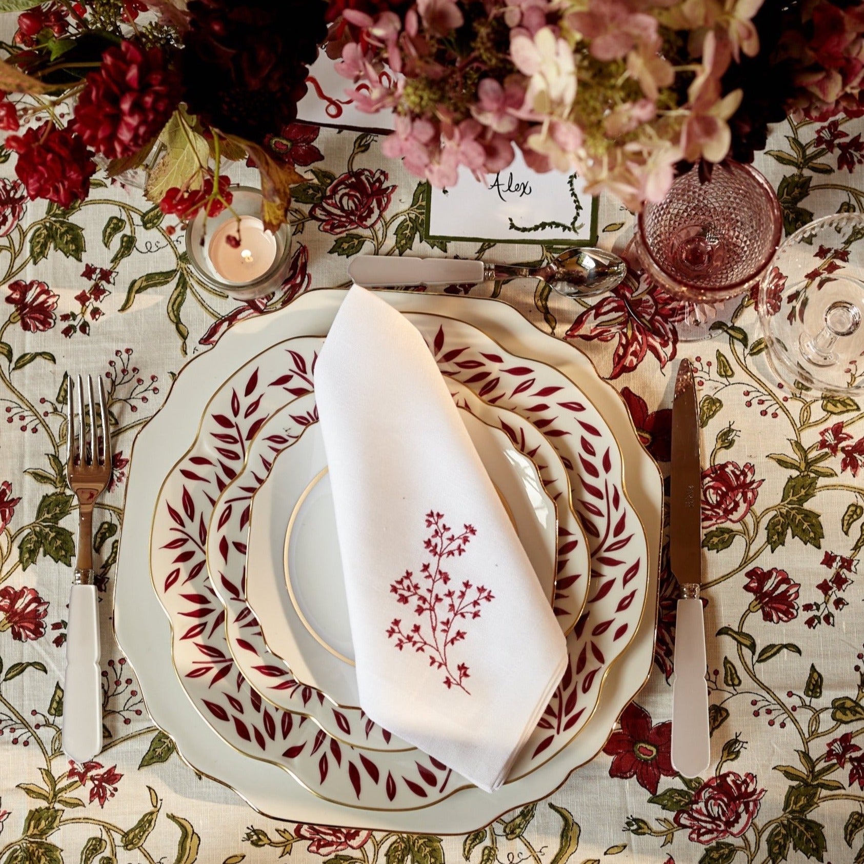 Allegra Red Tablecloth - 150x300cm