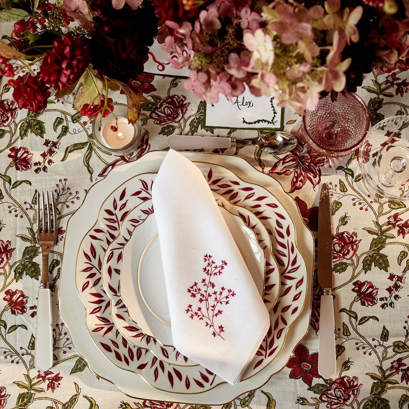 Burgundy Red & Gold Leaves Dinner Plates (set of 4) - 28cm
