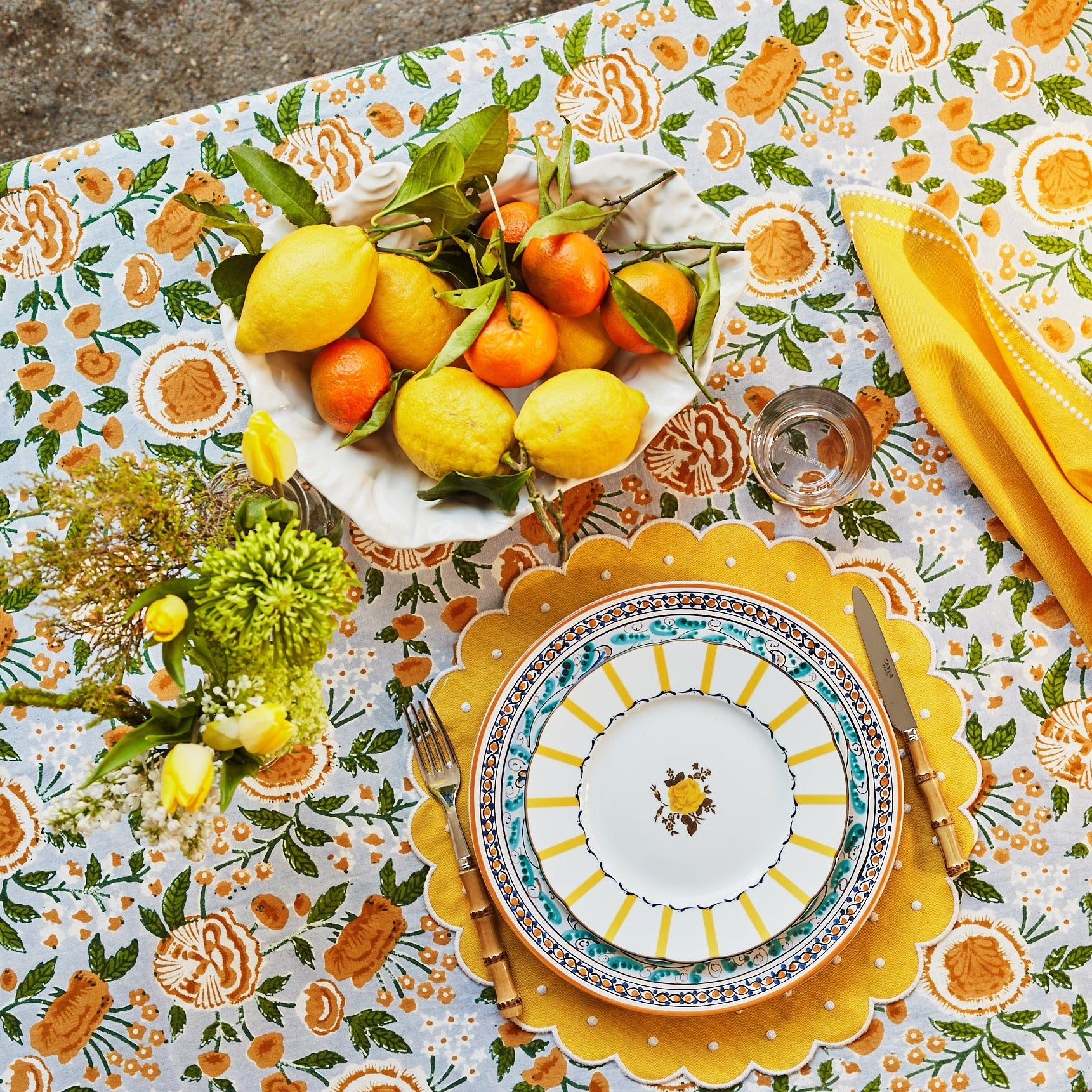 Rent: Daisy Yellow Placemat (40cm)