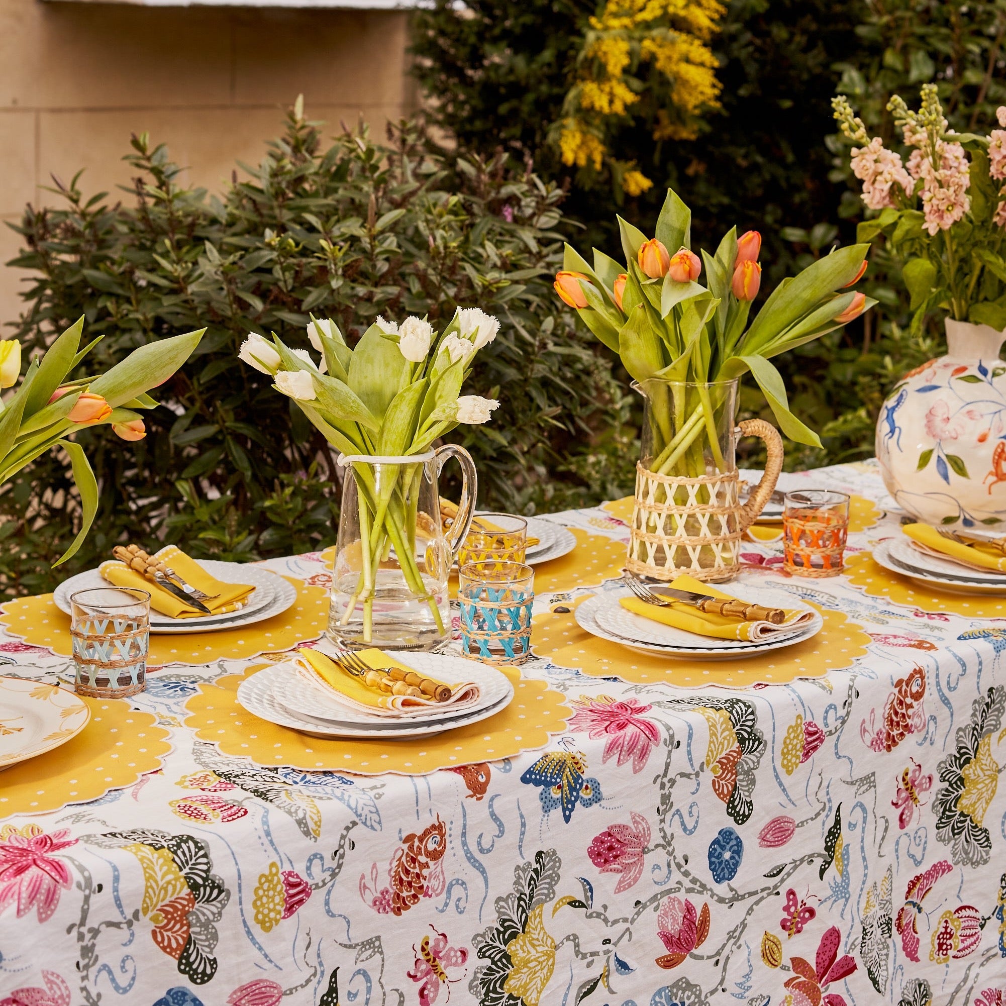 Rent: Daisy Yellow Placemat (40cm)