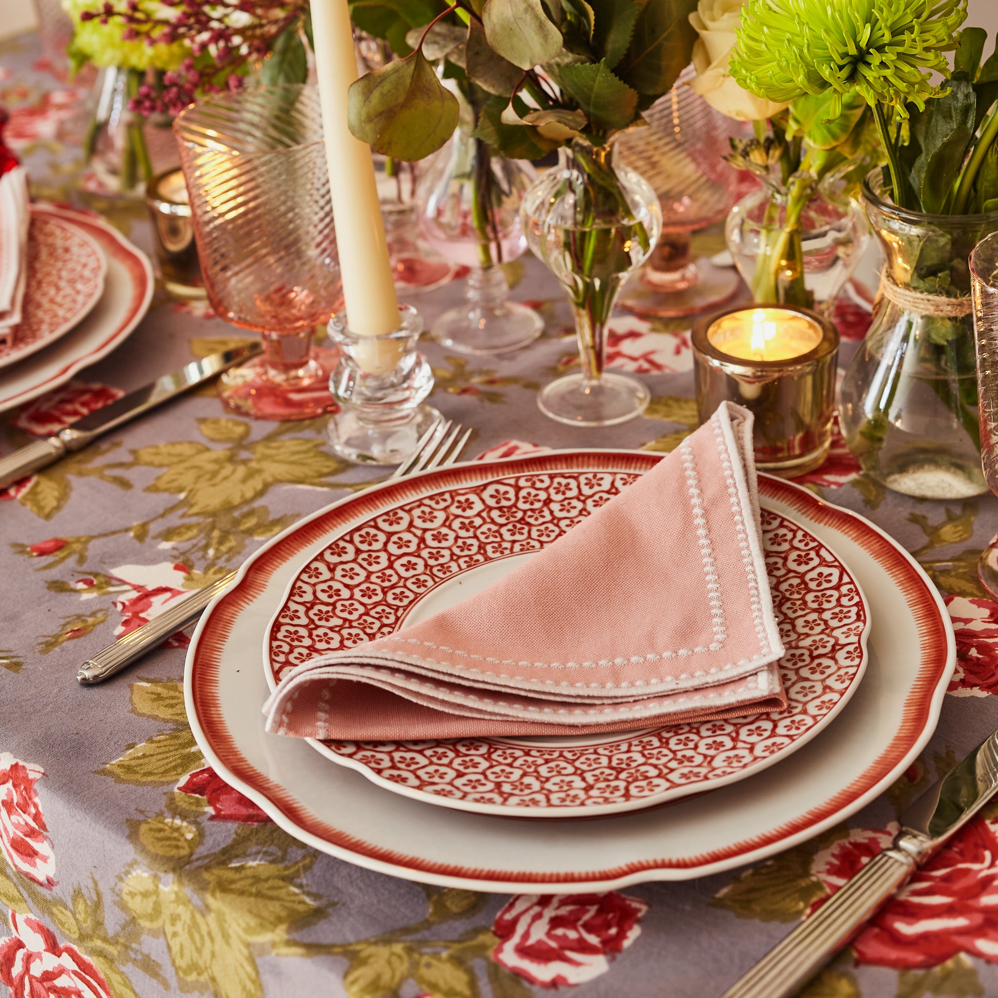 Rent: Oscar de la Renta Dessert