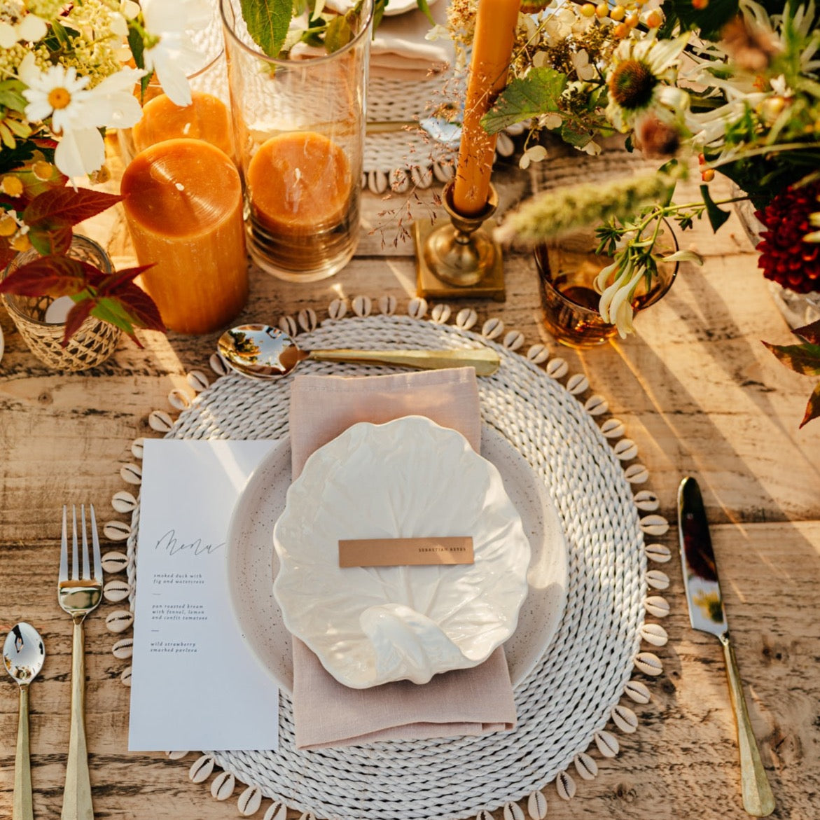 Rent: Rattan Shell White Placemat (34cm)