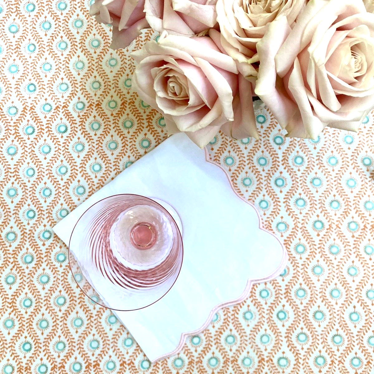 Embroidered Pale Pink Scallop Napkin (set of 4)