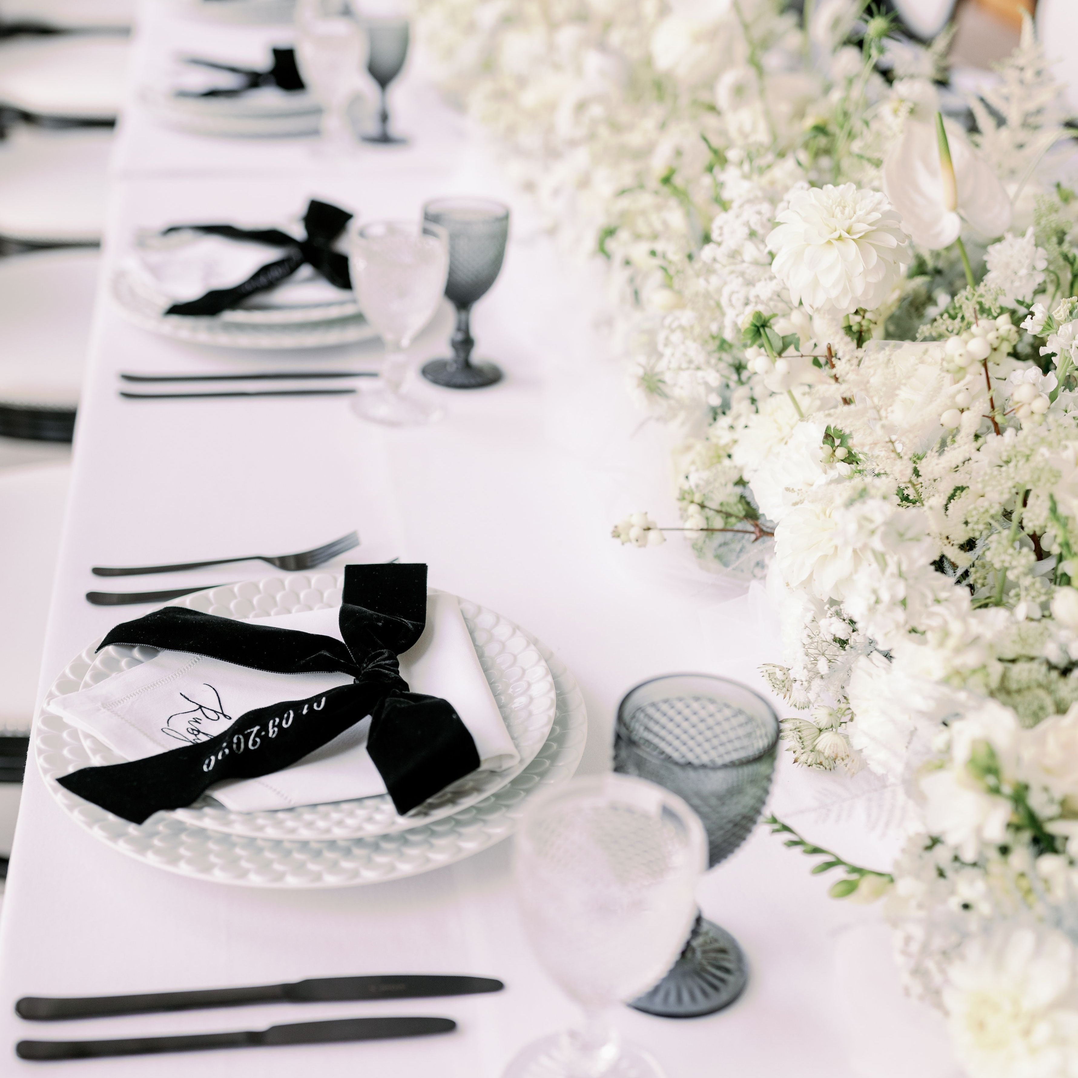 Rent: L'Objet Aegean White Charger (30cm)